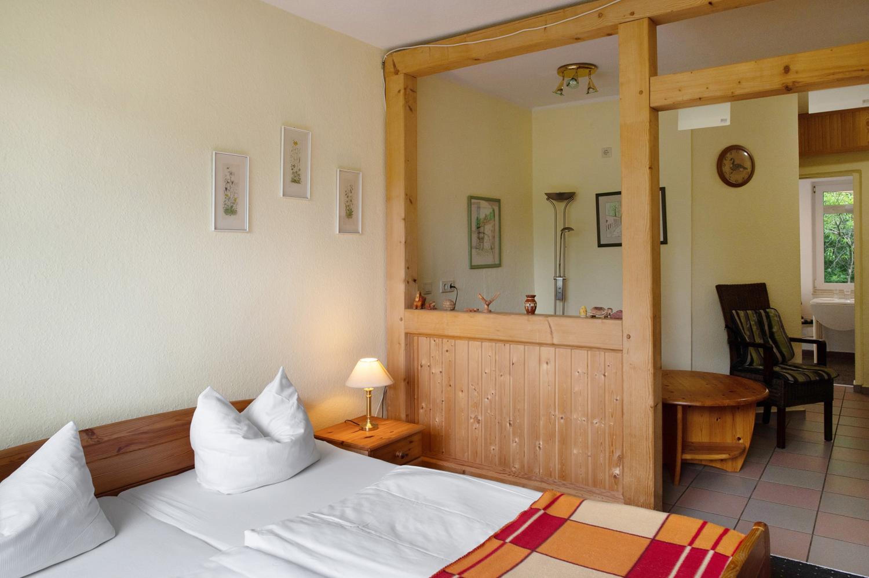 One-Bedroom Apartment with Garden View photo 3