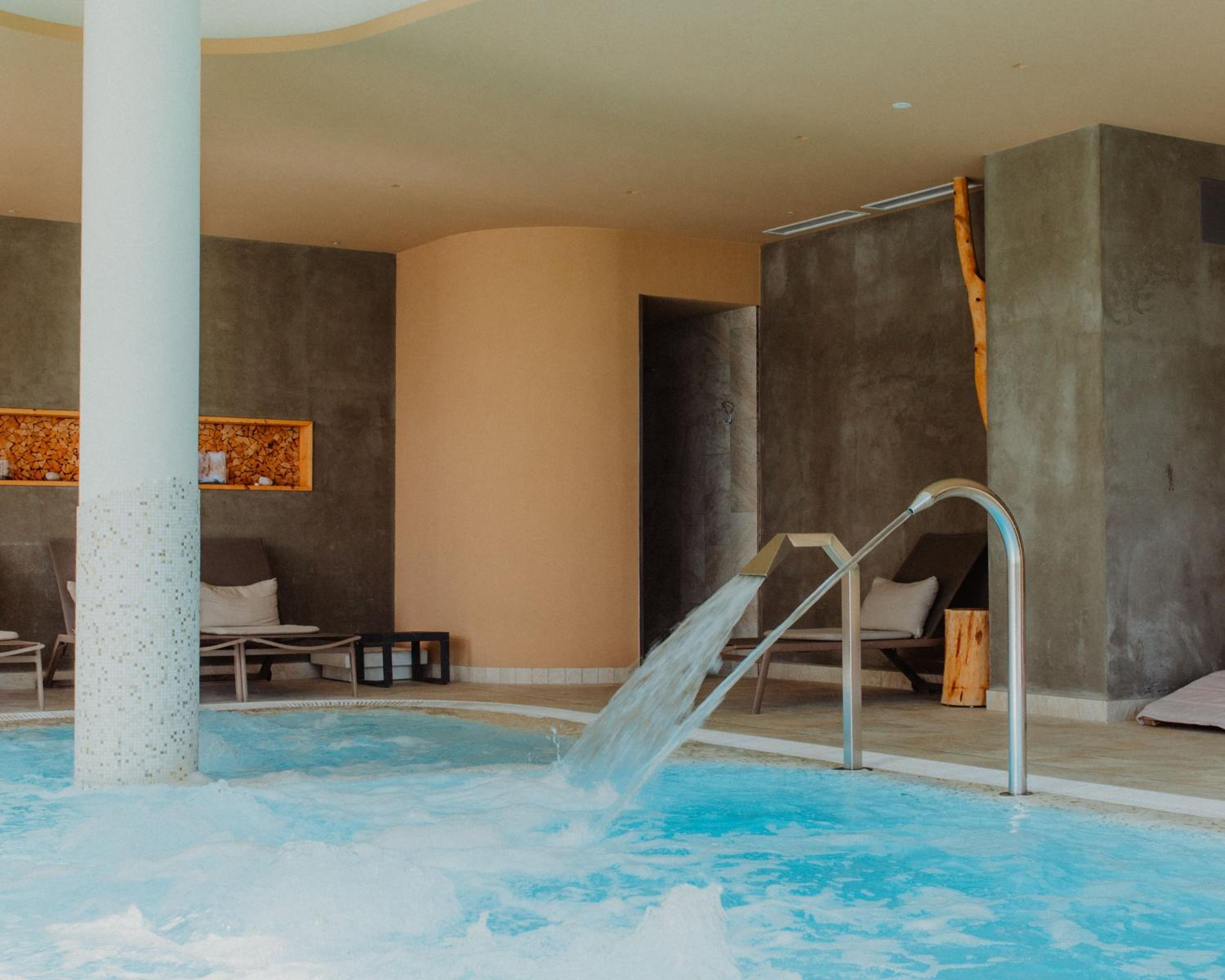 Superior Room with Pool and Spa access - Photo 10