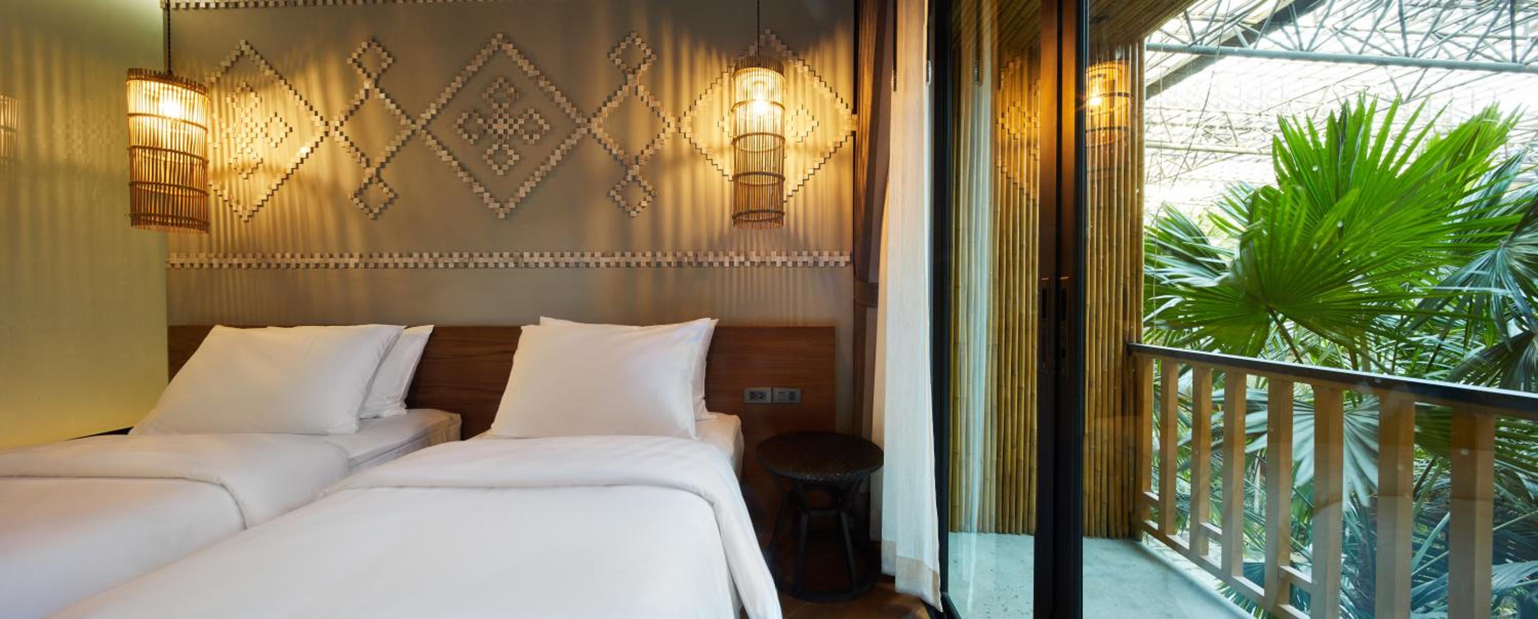 Deluxe Double Room with Balcony - Photo 1