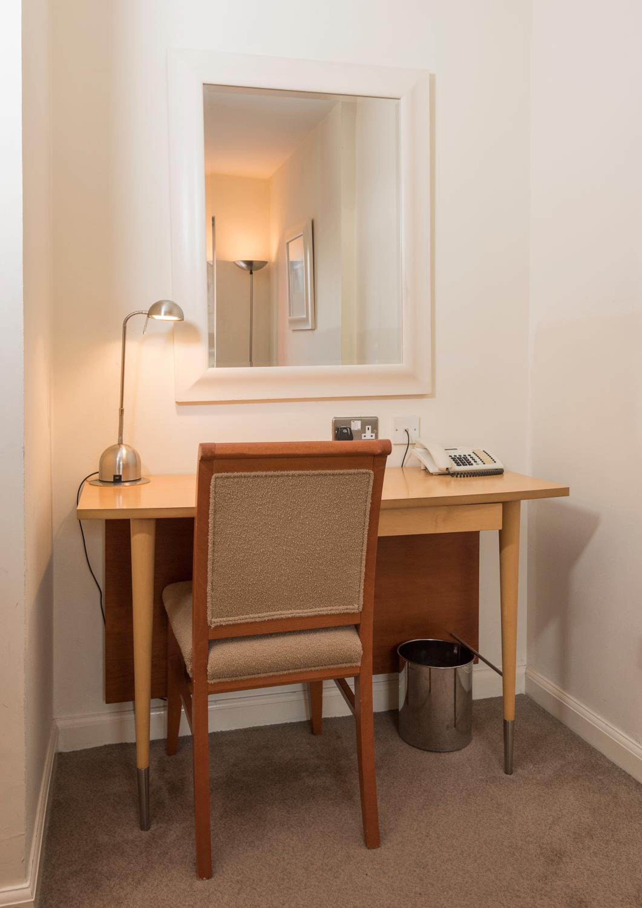 Two-Bedroom Apartment (4 Adults) - Photo 4