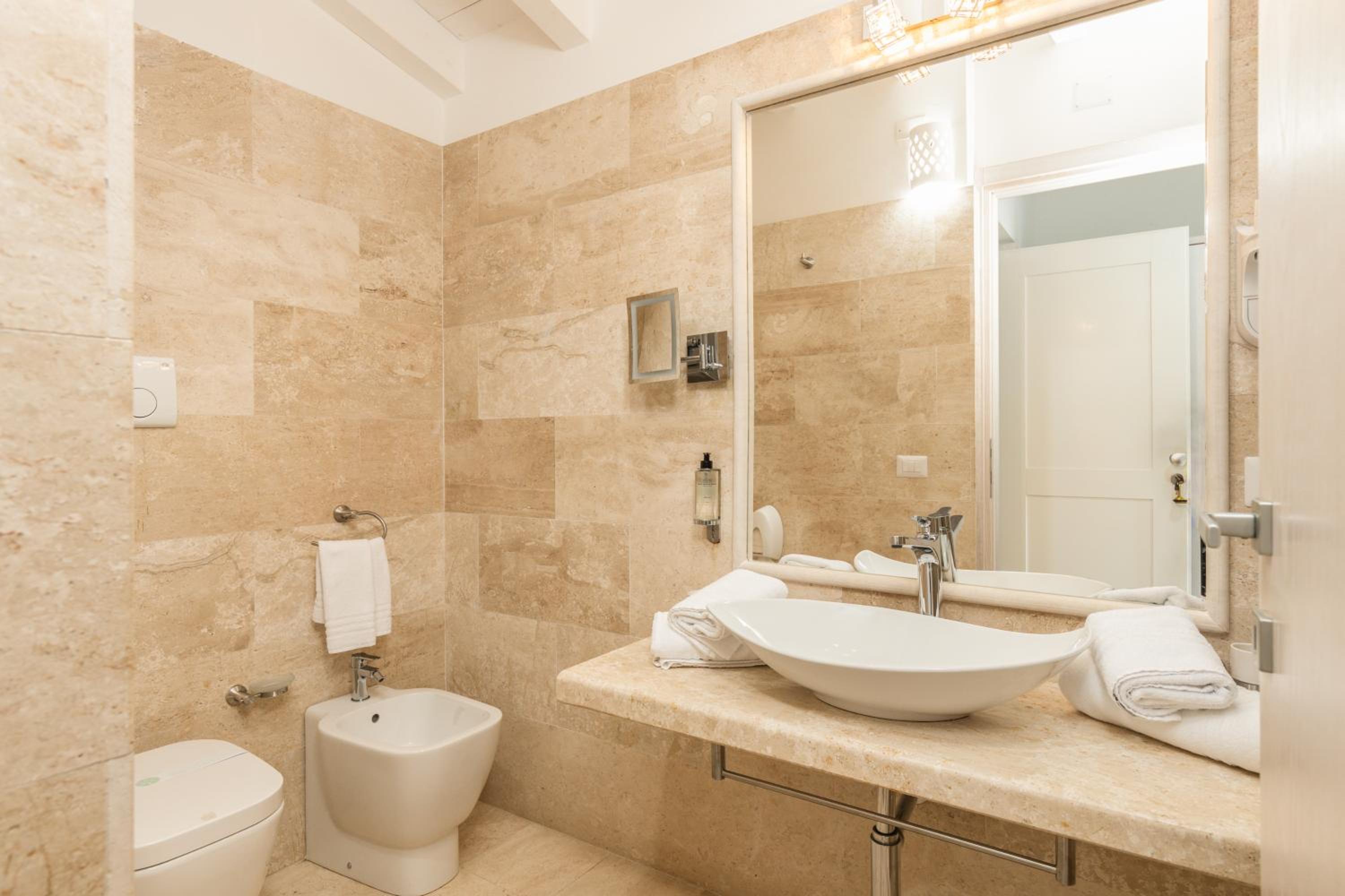 Superior Double Room - Photo 5