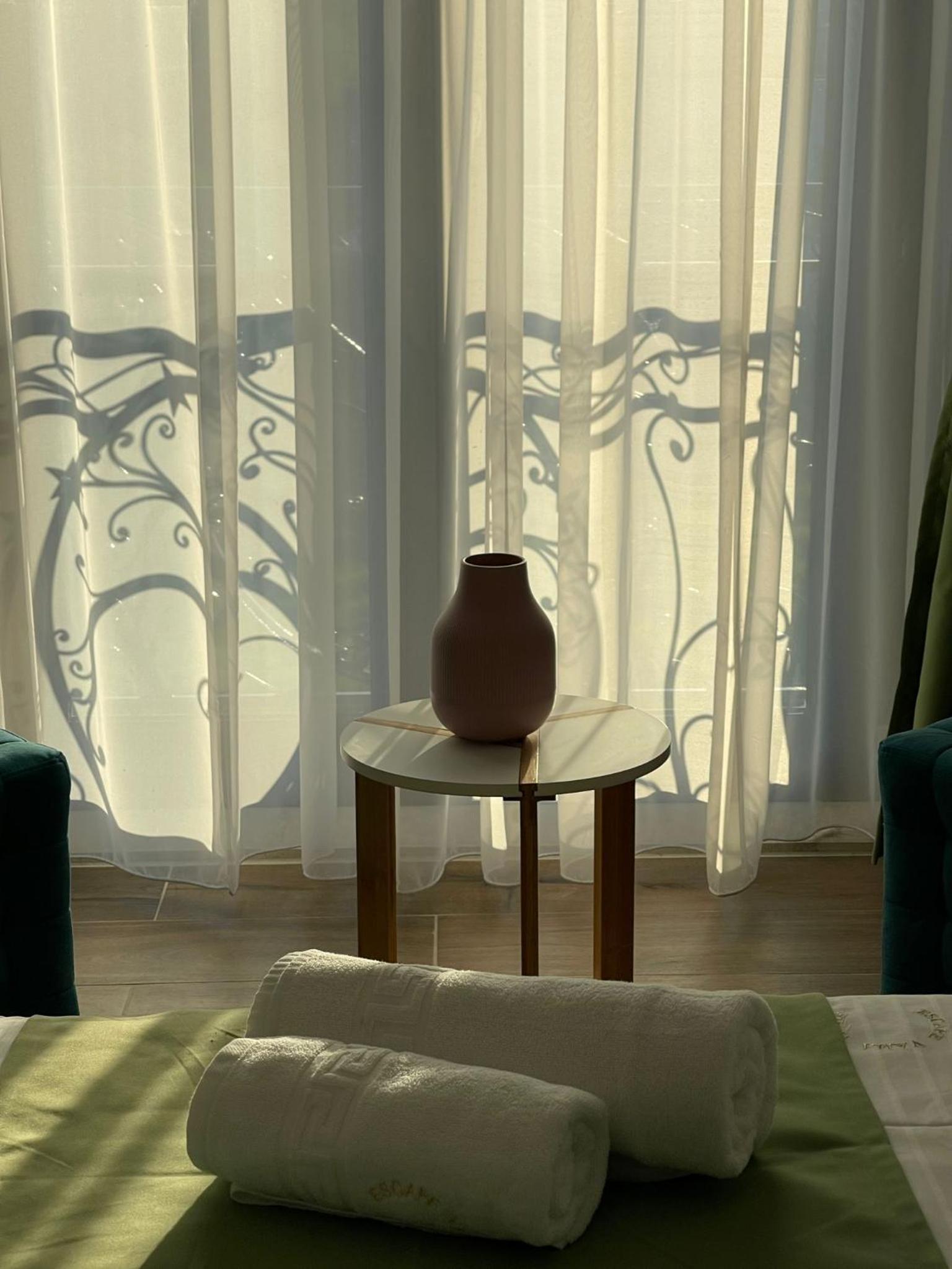 Standard Double Room - Photo 2