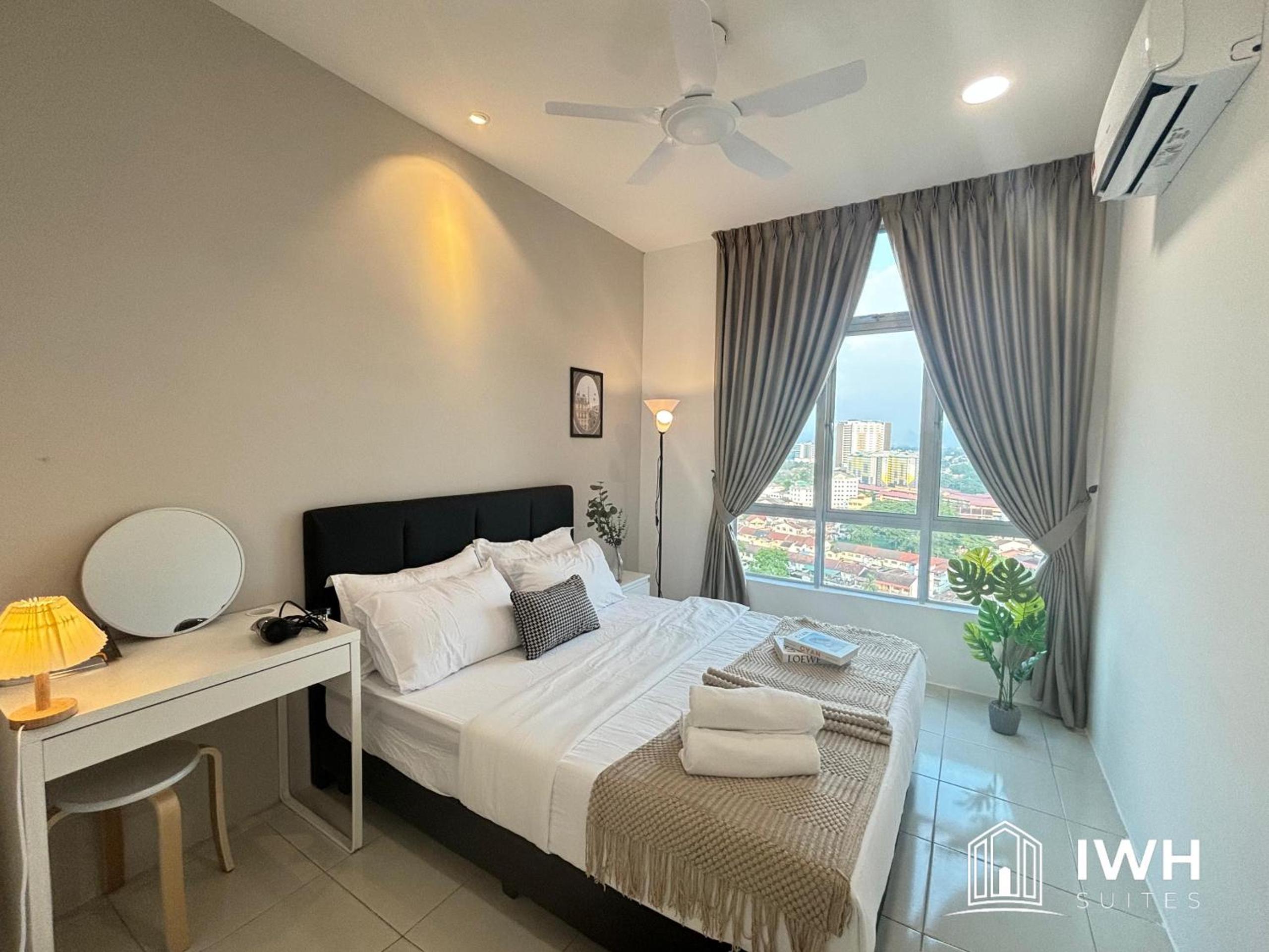 Two-Bedroom Apartment - Photo 4
