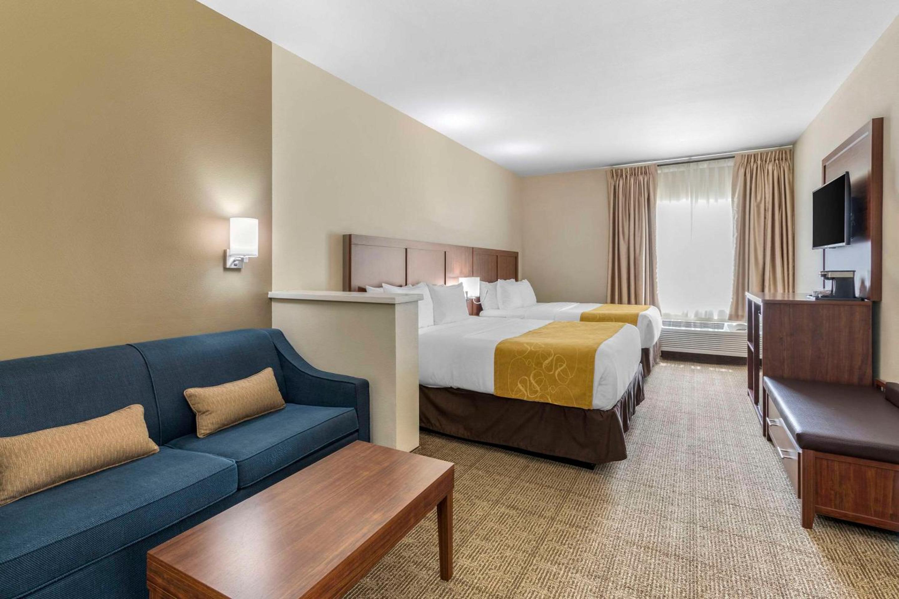 Double Queen Suite with Sofa Bed - Photo 1