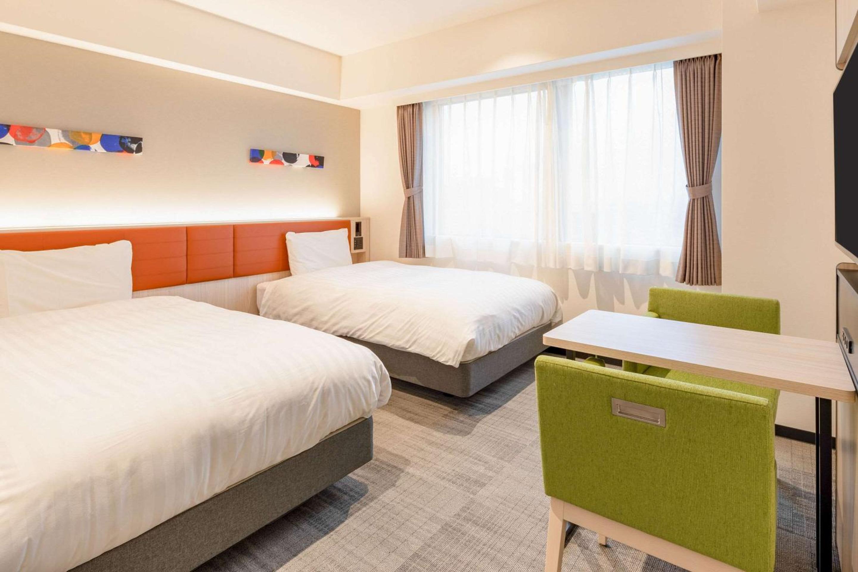 Twin Room - Non-Smoking - Photo 1