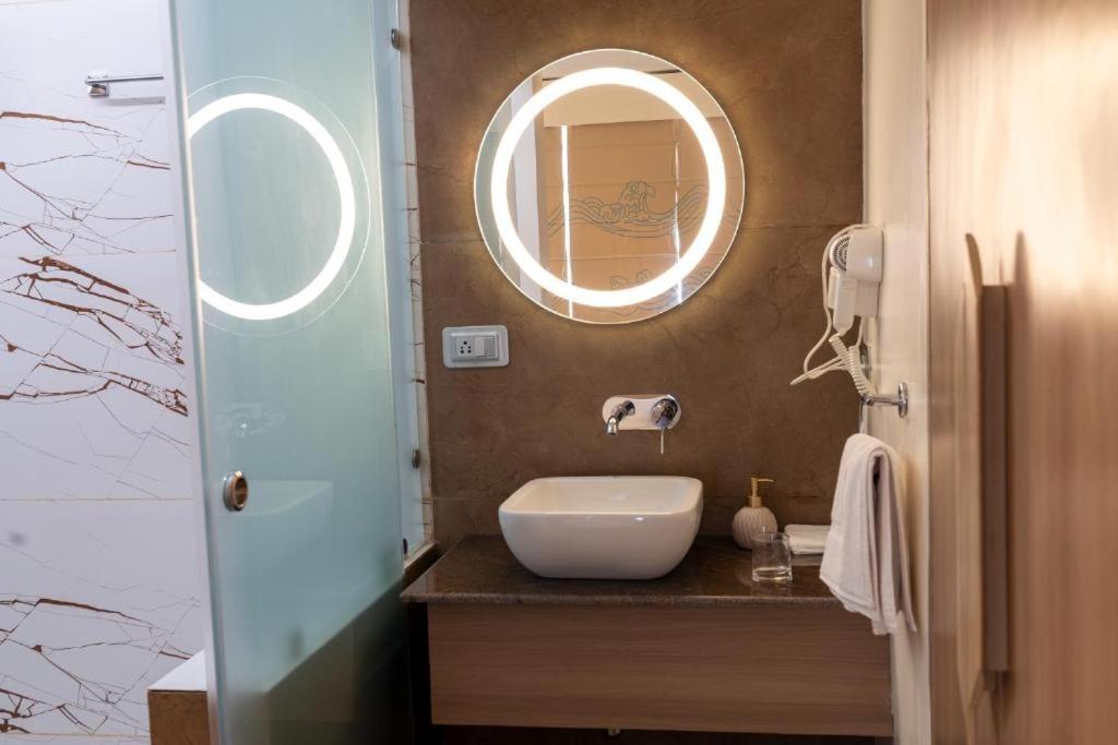 Deluxe Twin Room photo 3