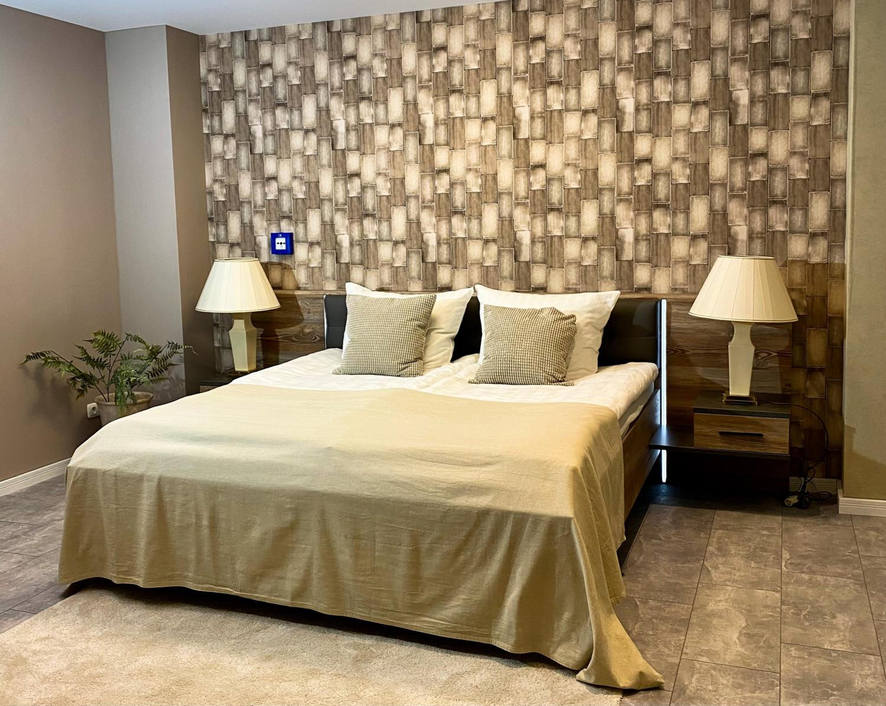 Basic Triple Room