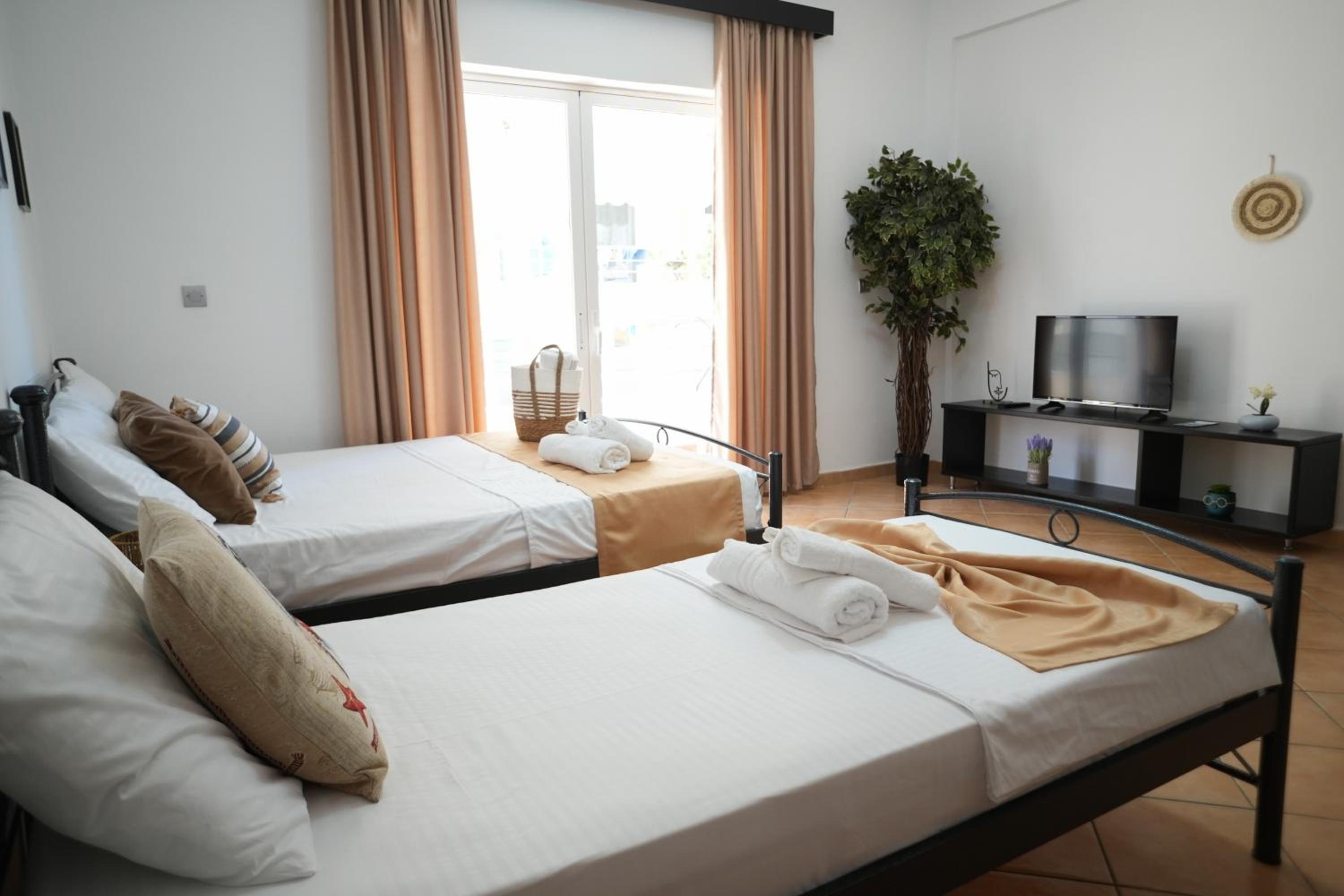Family Studio with Balcony