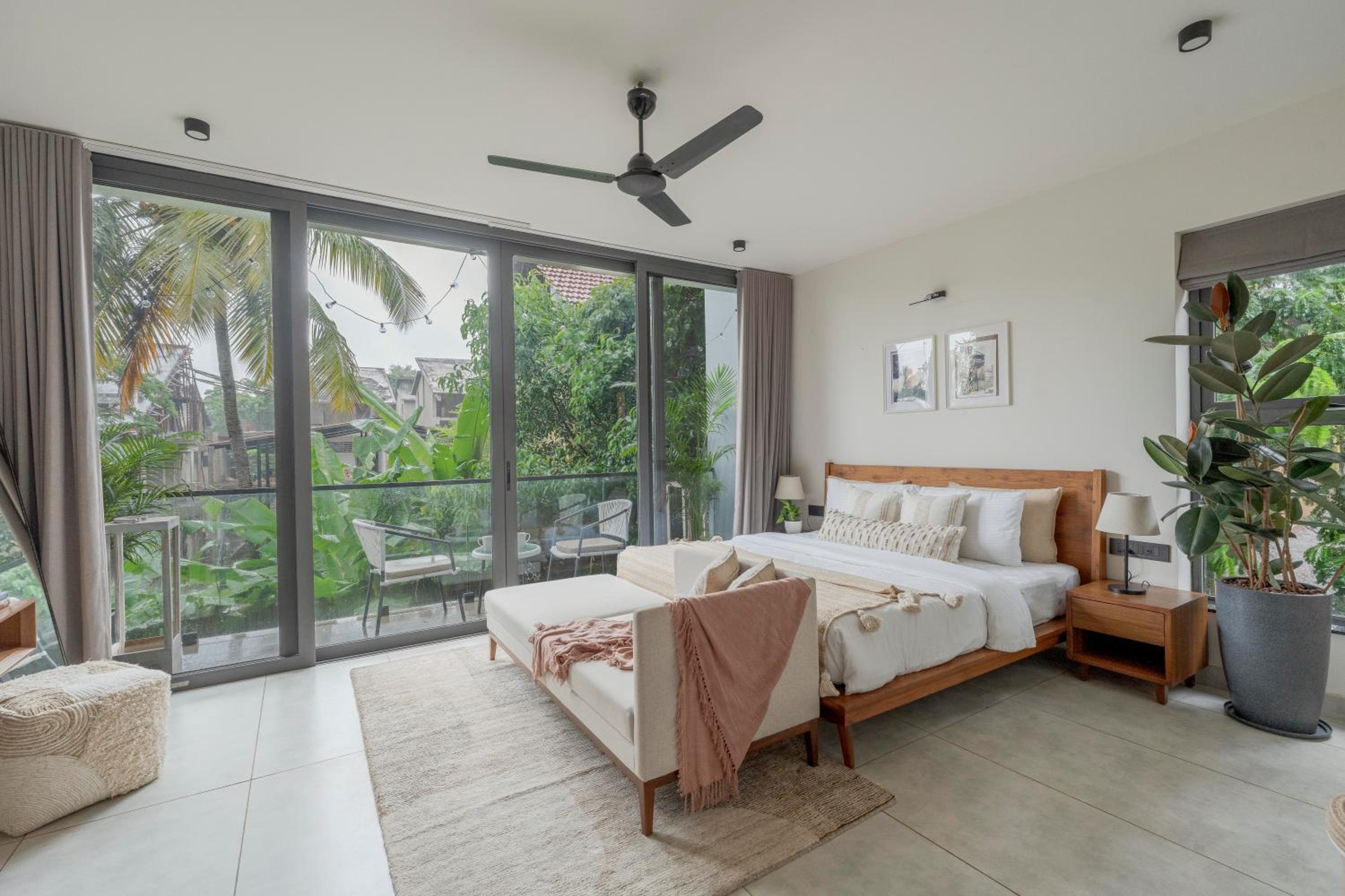 Three-Bedroom Villa photo 1