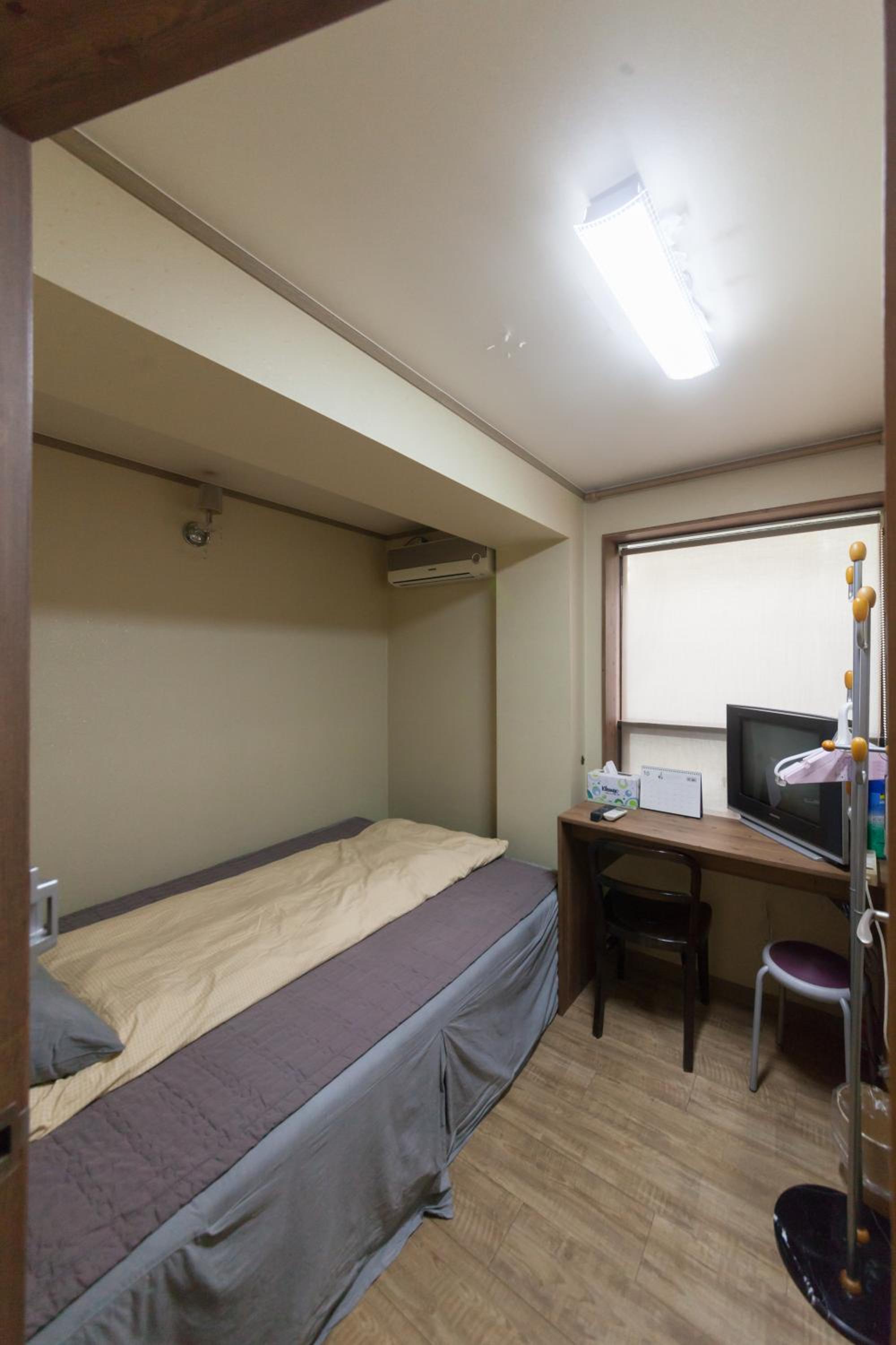 Deluxe Single Room