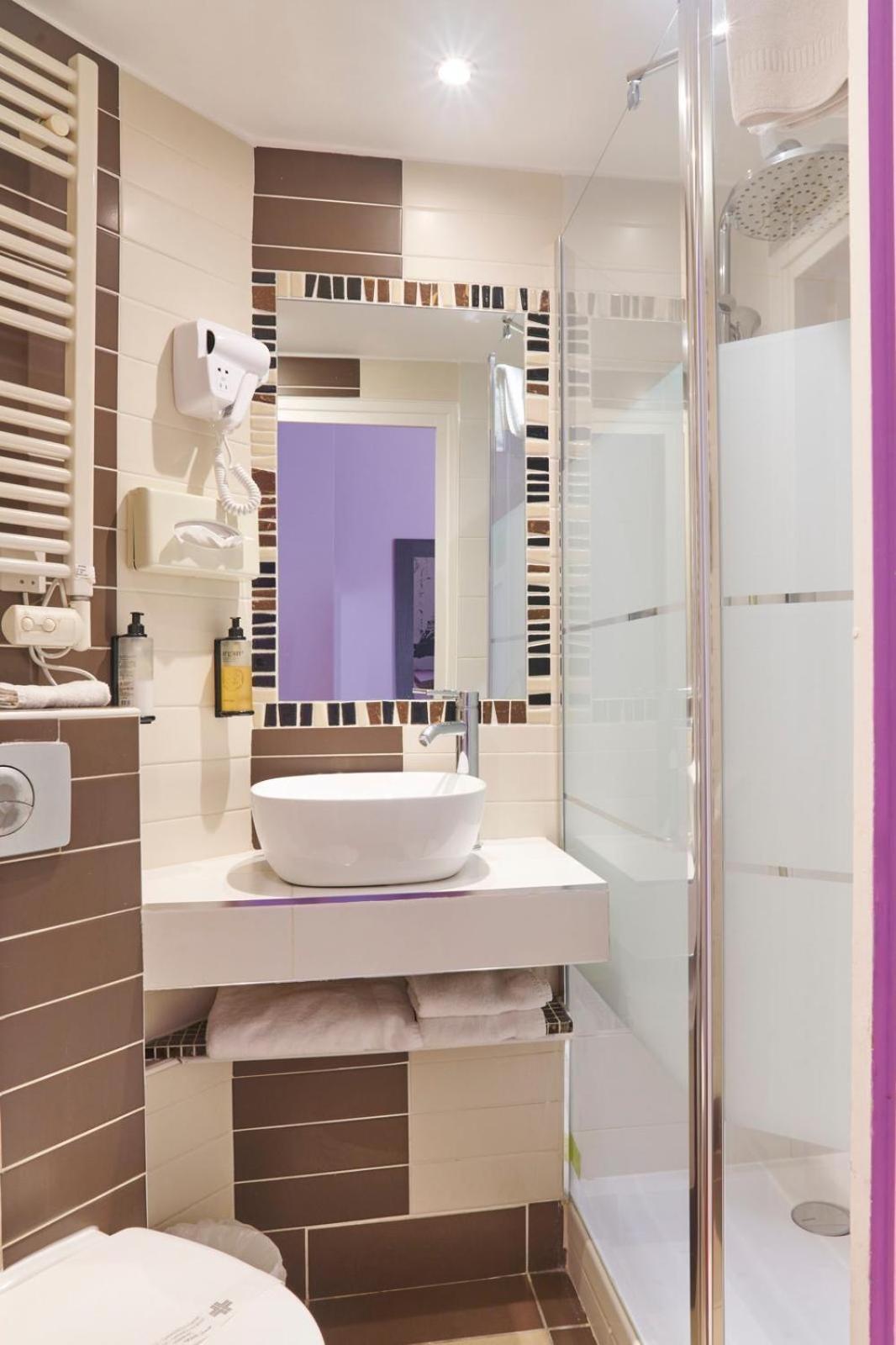 Double or Twin Room photo 3