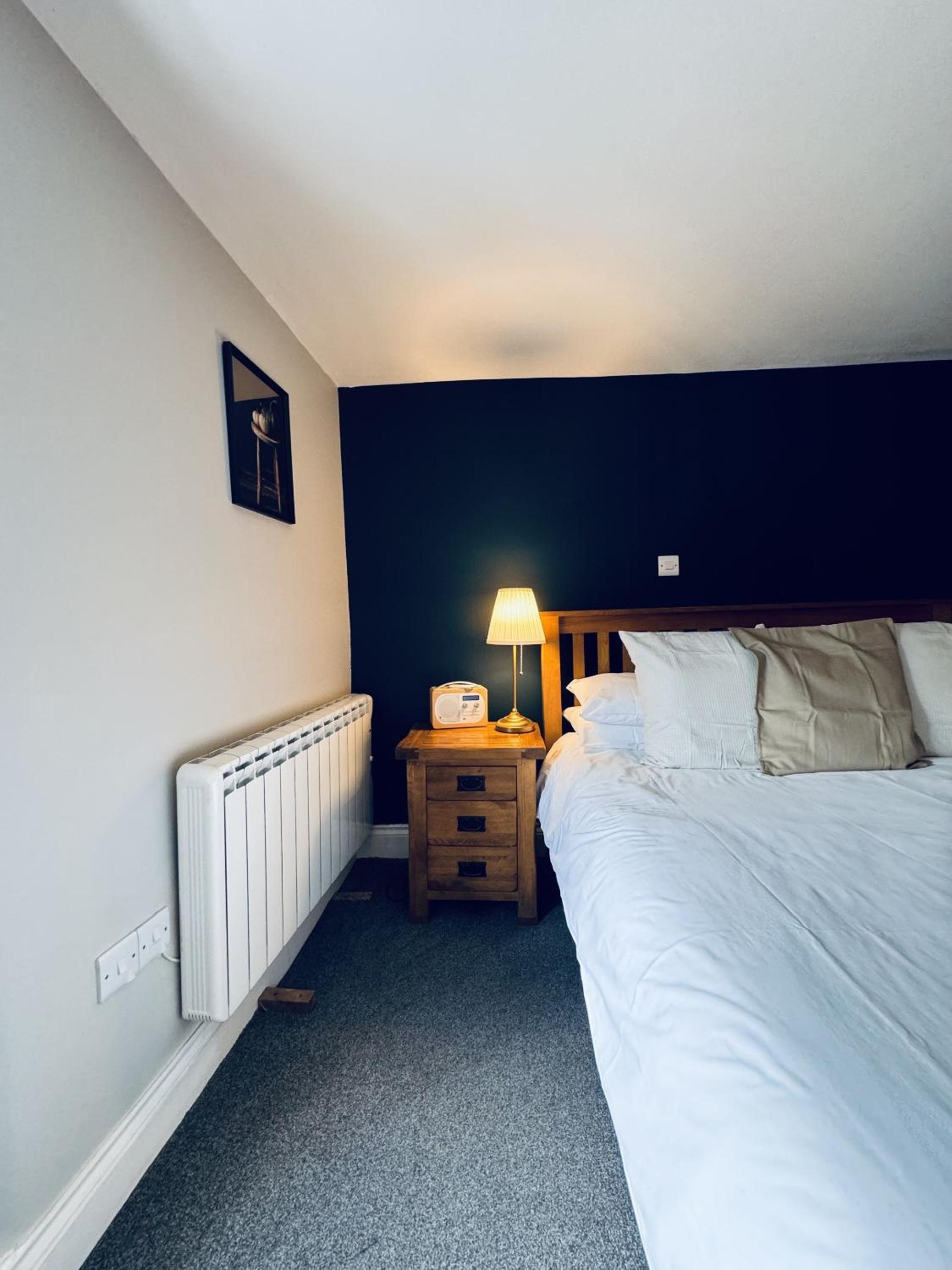 Standard King Room photo 3