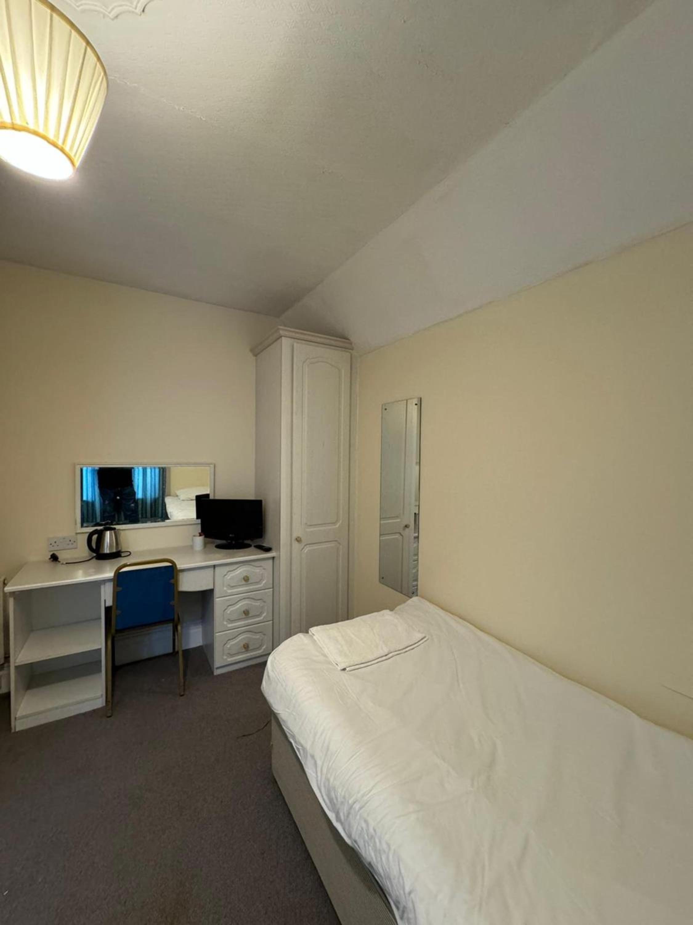 Standard Single Room photo 2