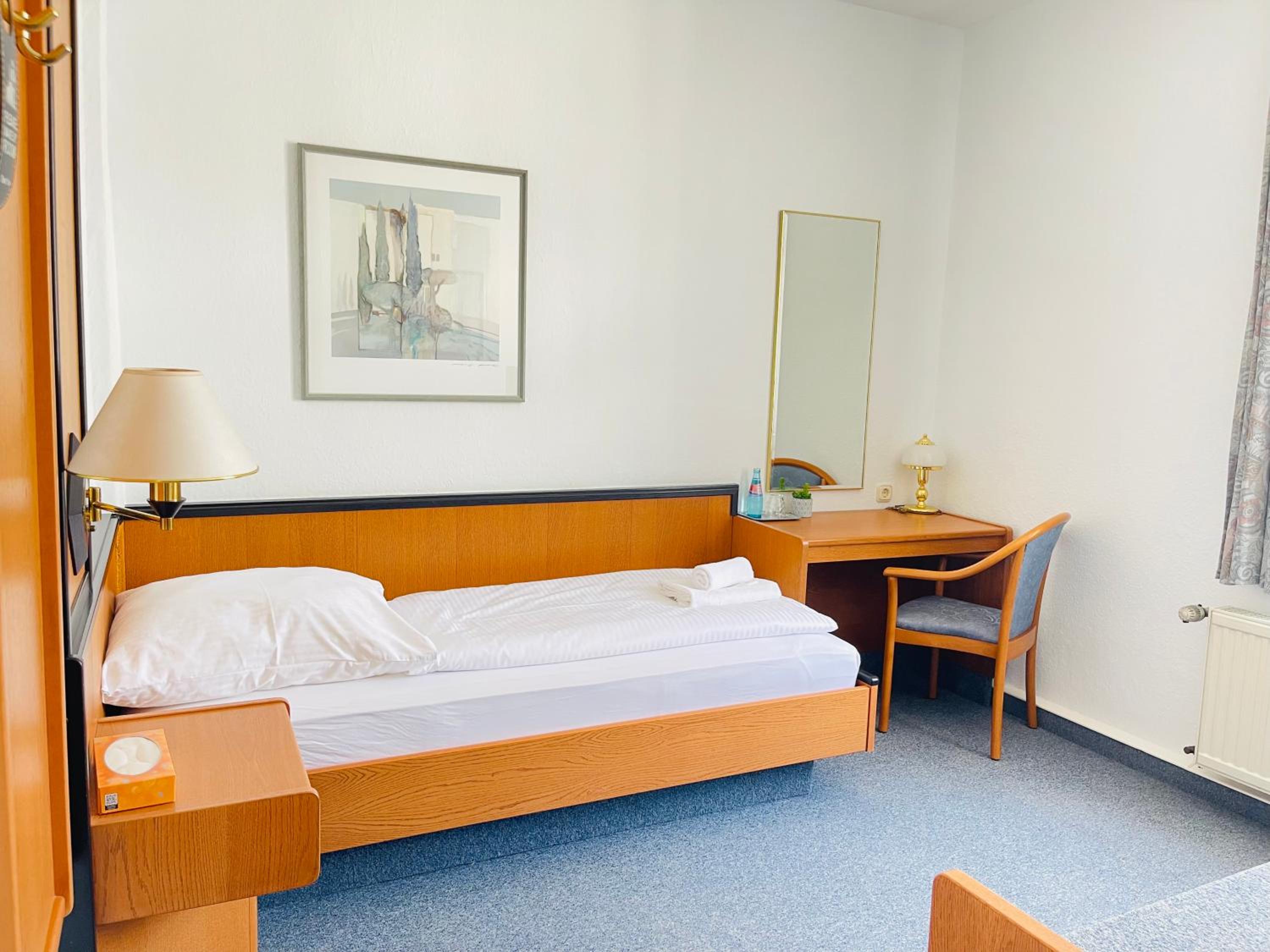 Single Room With Private Bathroom photo 1