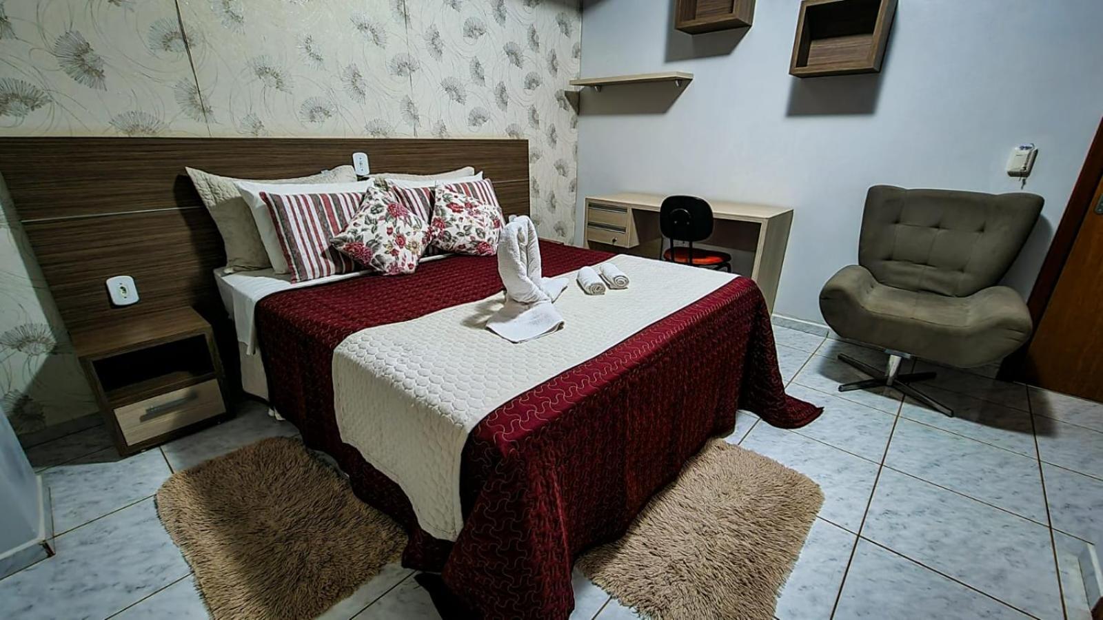 Queen Suite photo 1