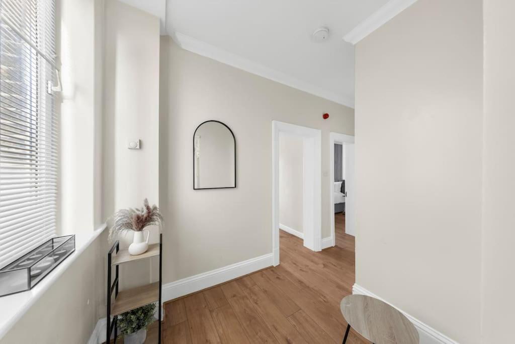 Two-Bedroom Apartment photo 2