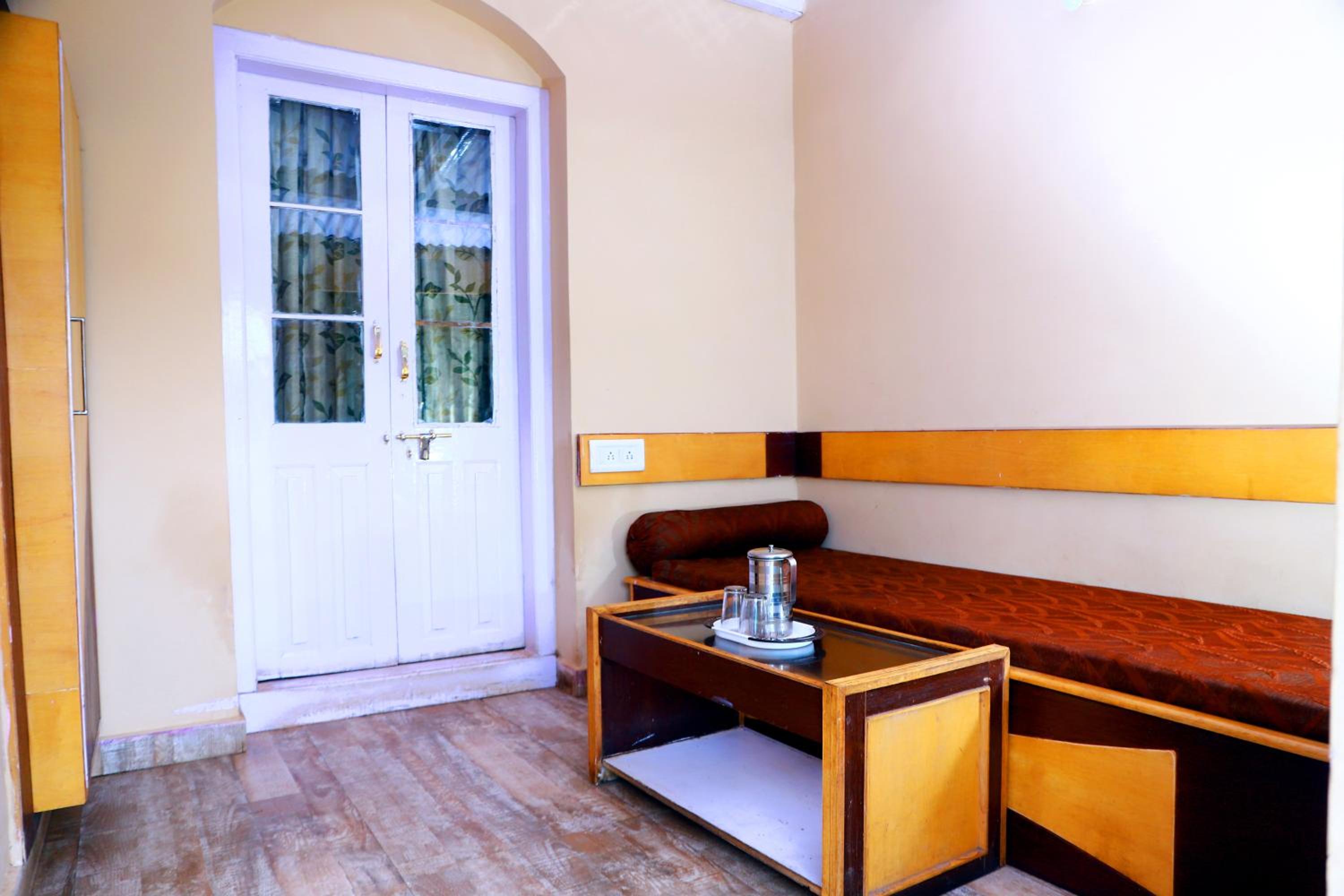 Suite - Photo 3