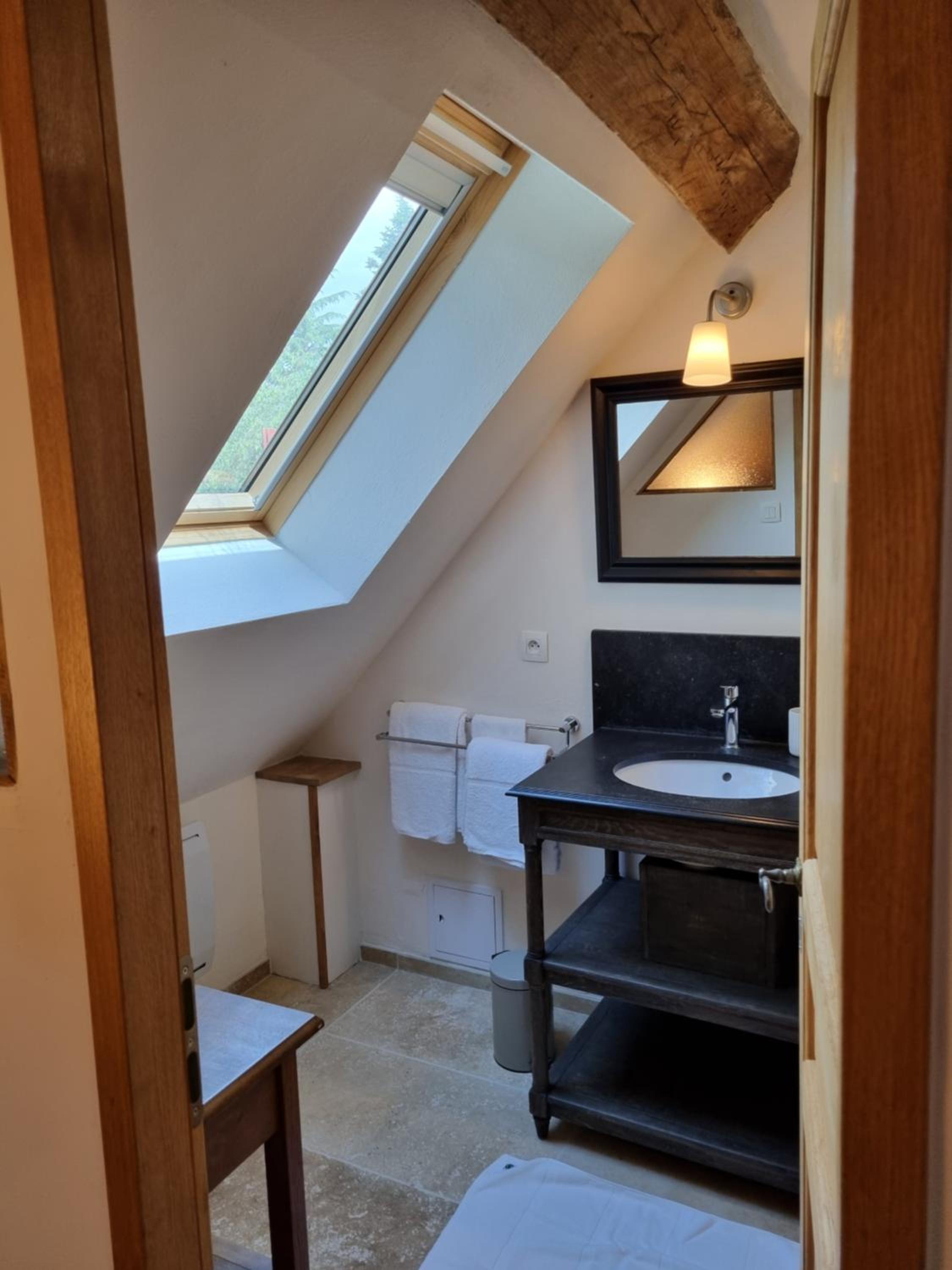 Apartment with Terrace - Photo 3