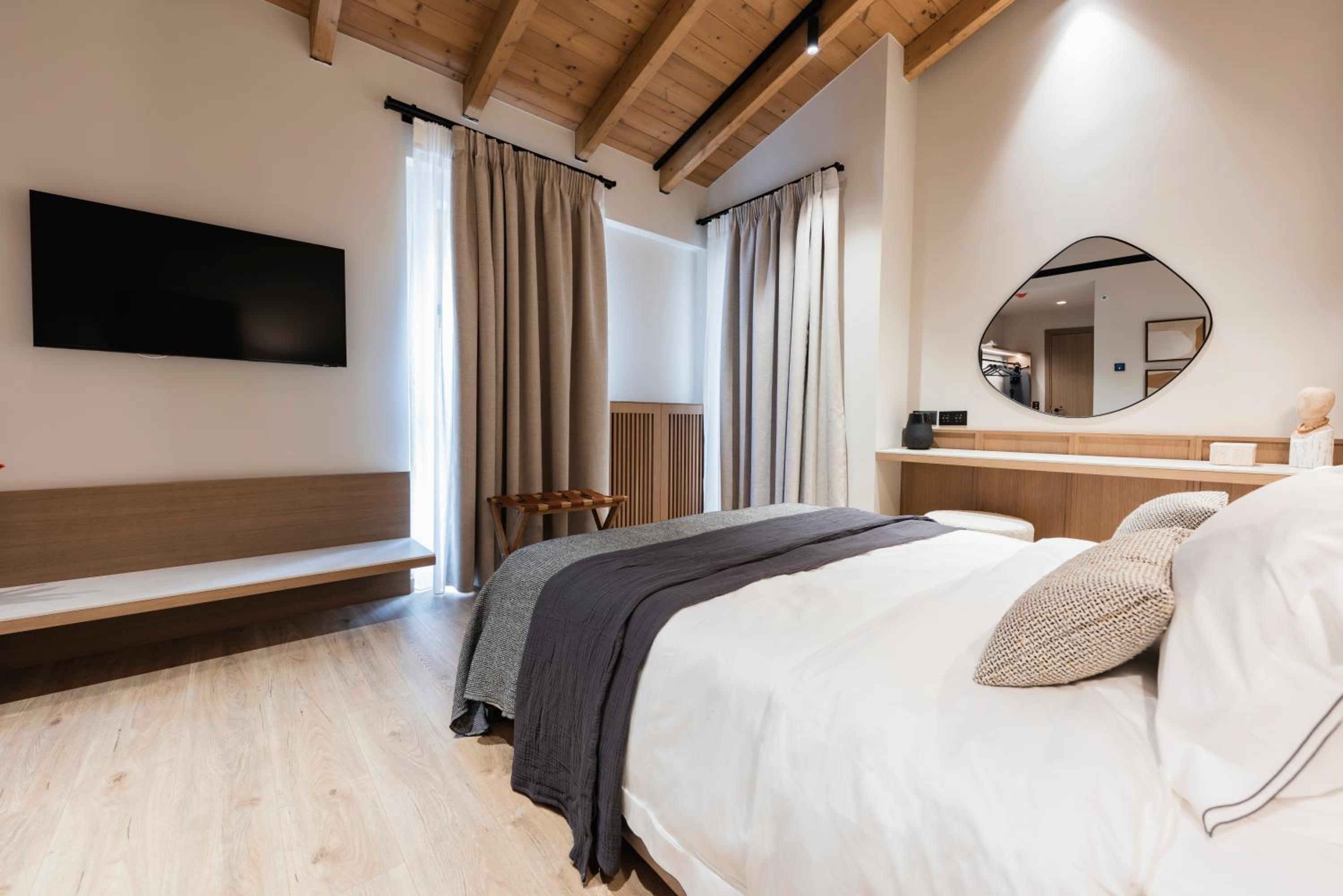 Comfort Suite photo 2