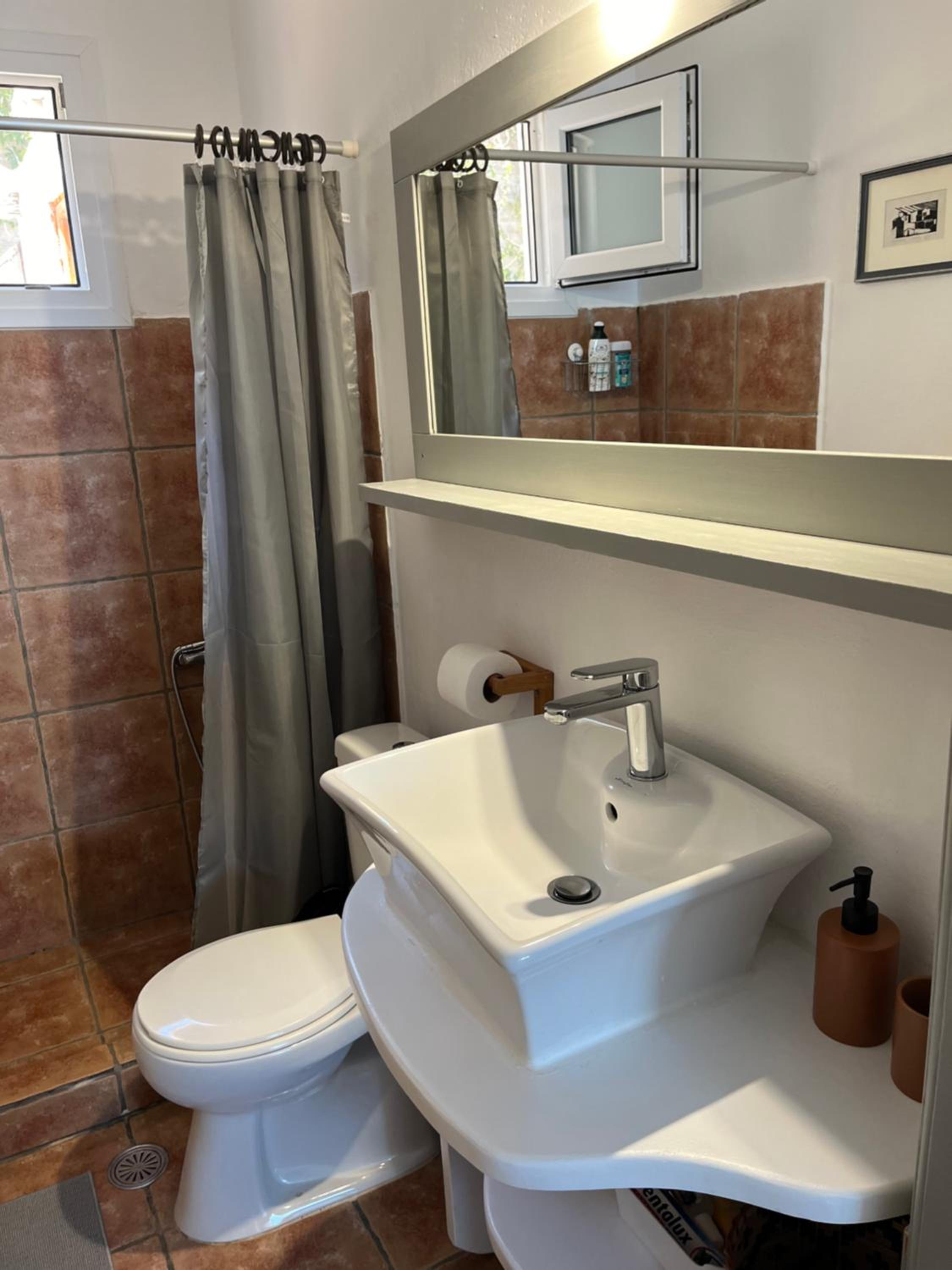 One-Bedroom House photo 2