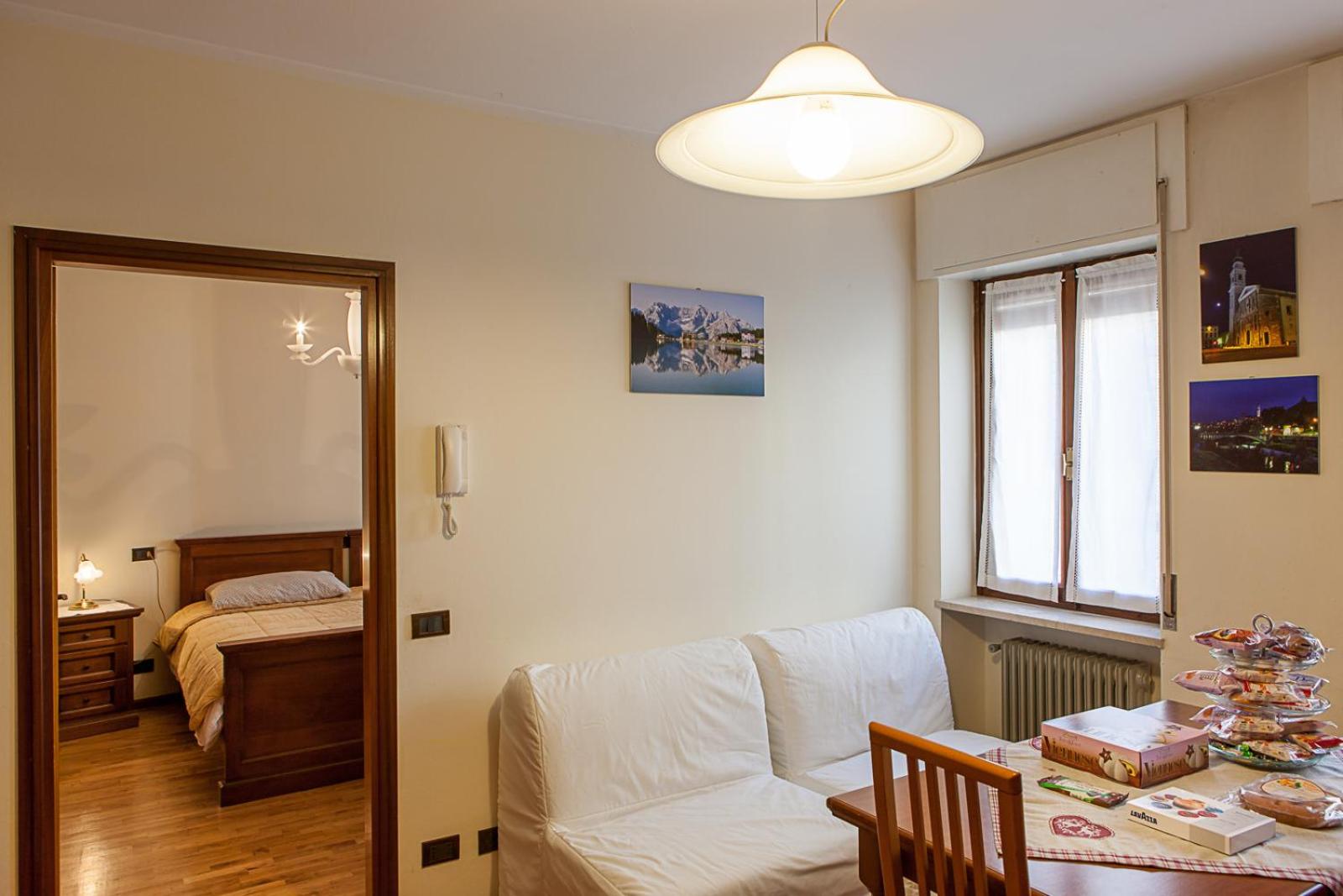 One-Bedroom Apartment - Photo 4