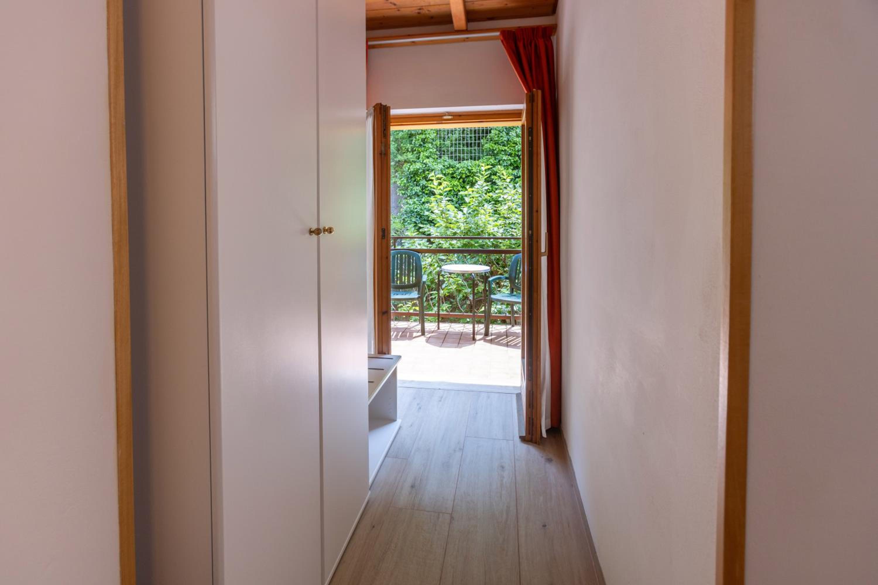 Double Room Attic - Mountain Side - Photo 19