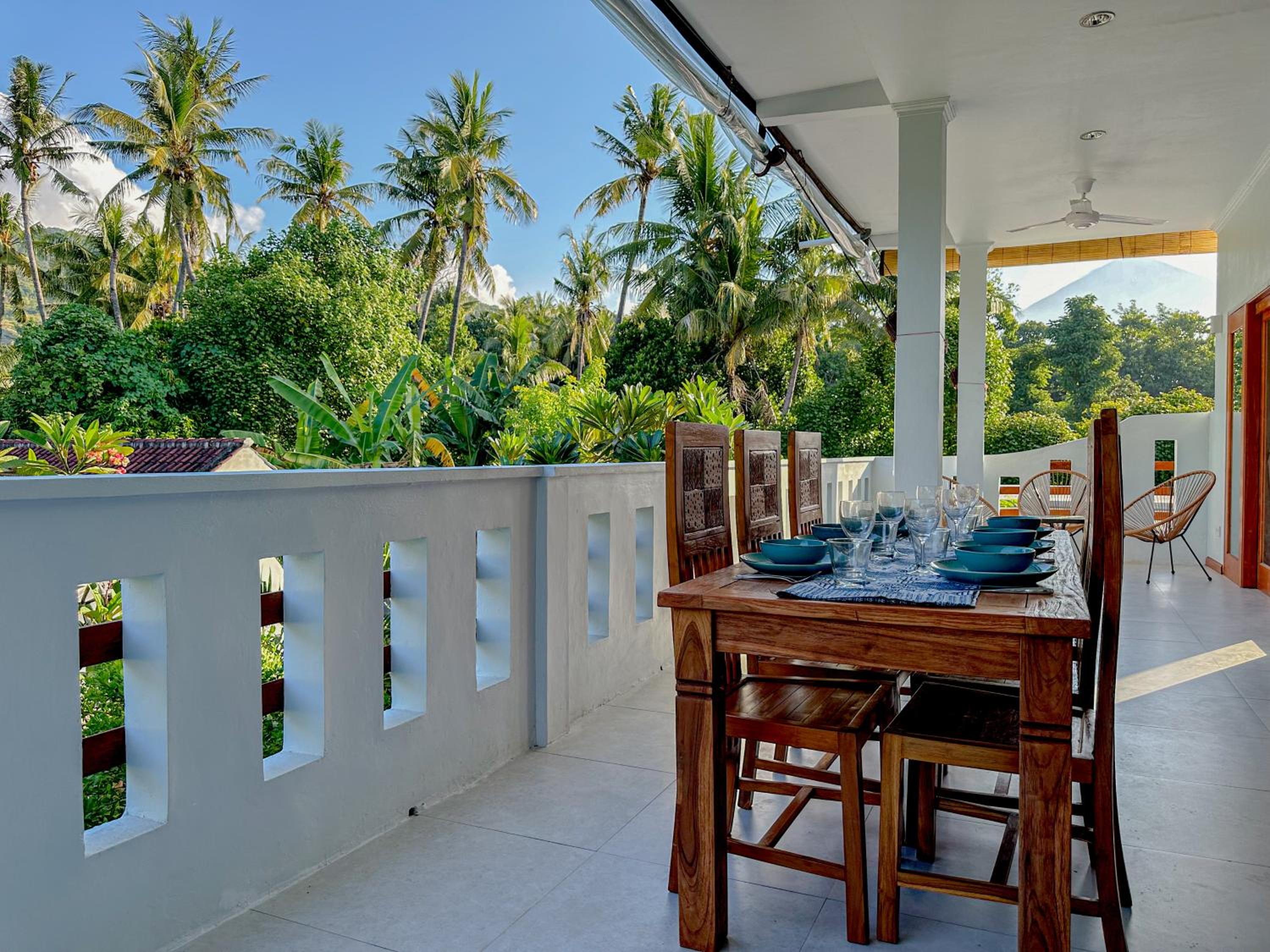 Two-Bedroom Apartment with Mountain View - Photo 7