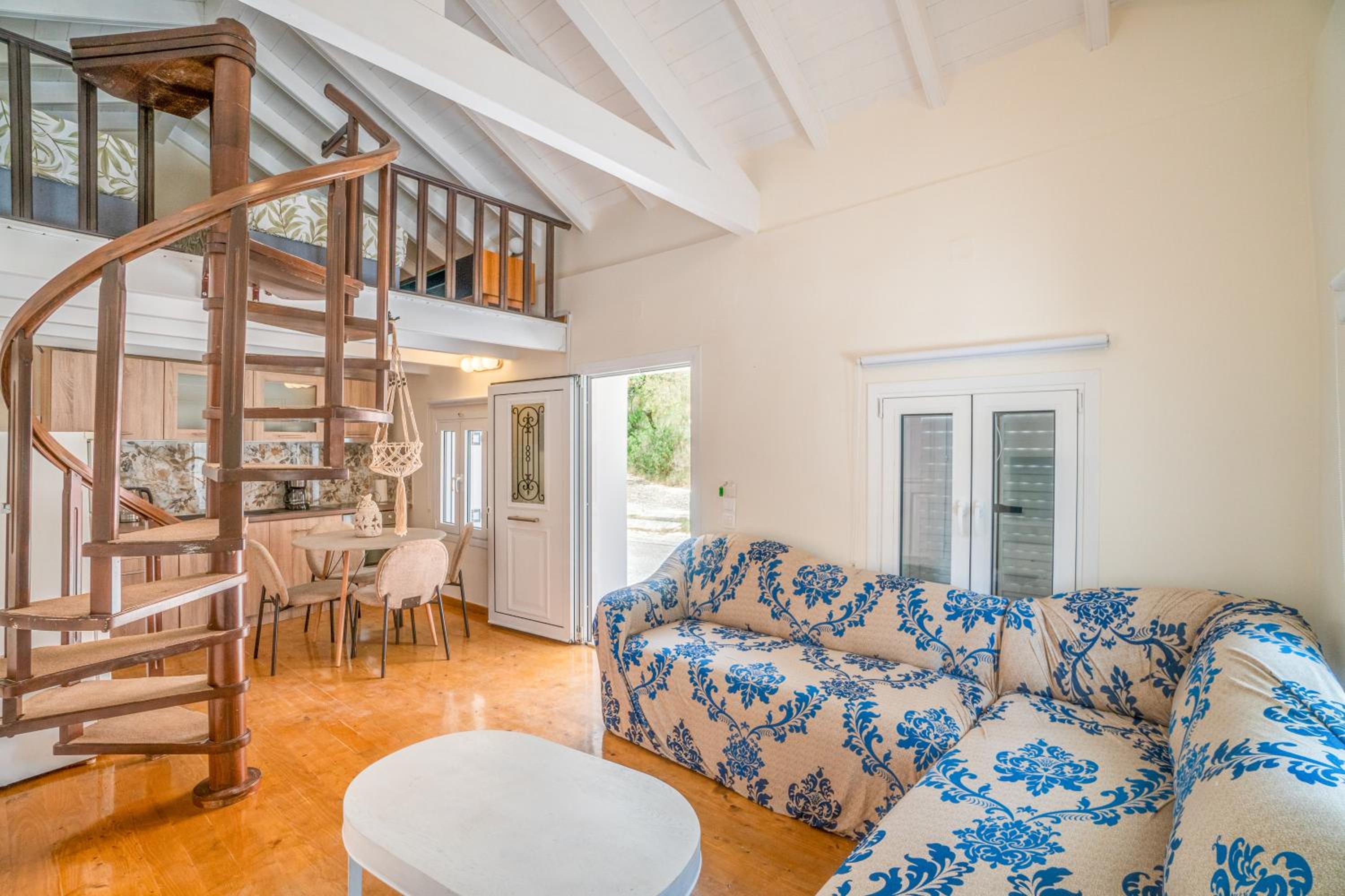 Two-Bedroom Deluxe Apartment with Garden View