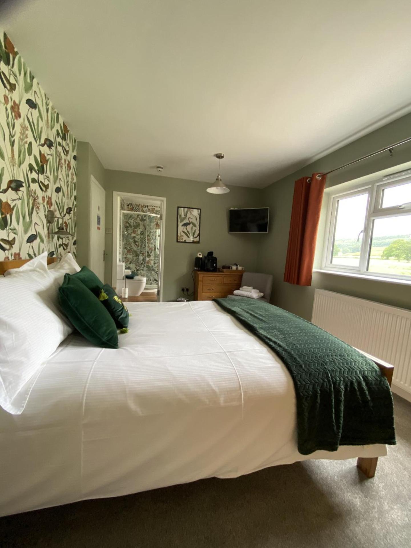 Deluxe King Room photo 2