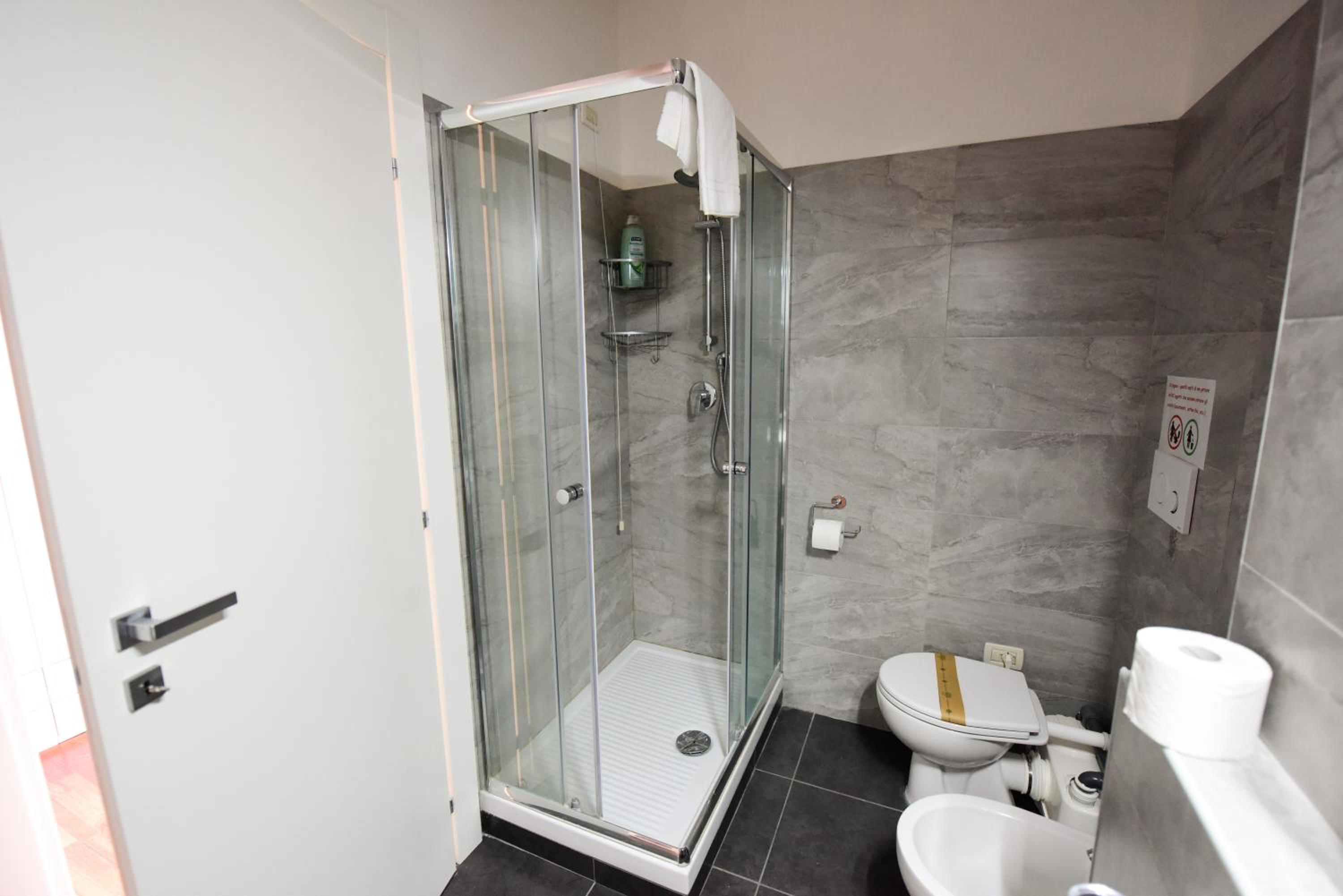 Double or Twin Room photo 2