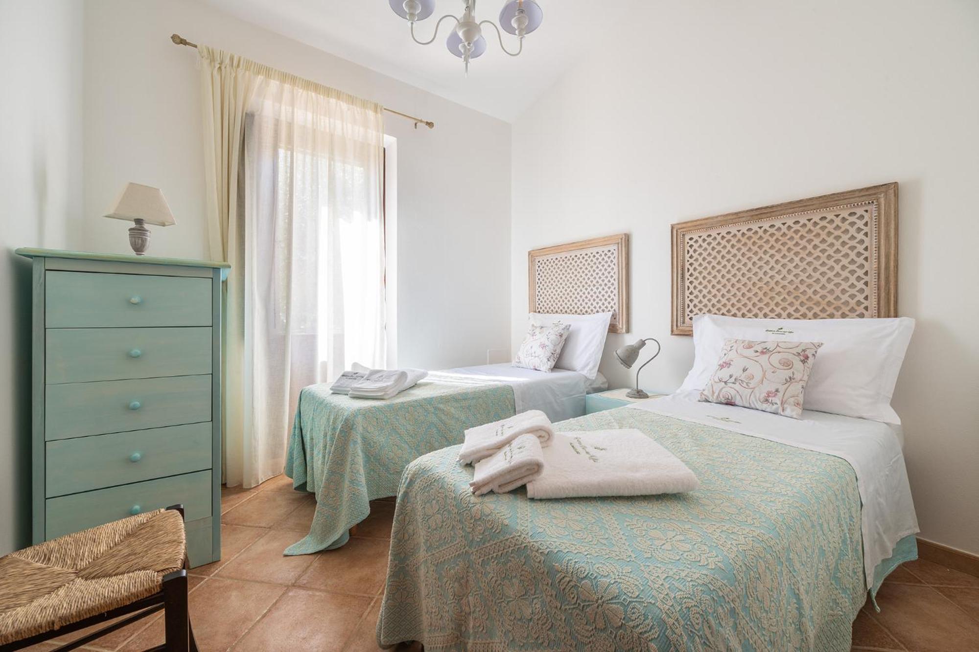 Three-Bedroom House photo 2
