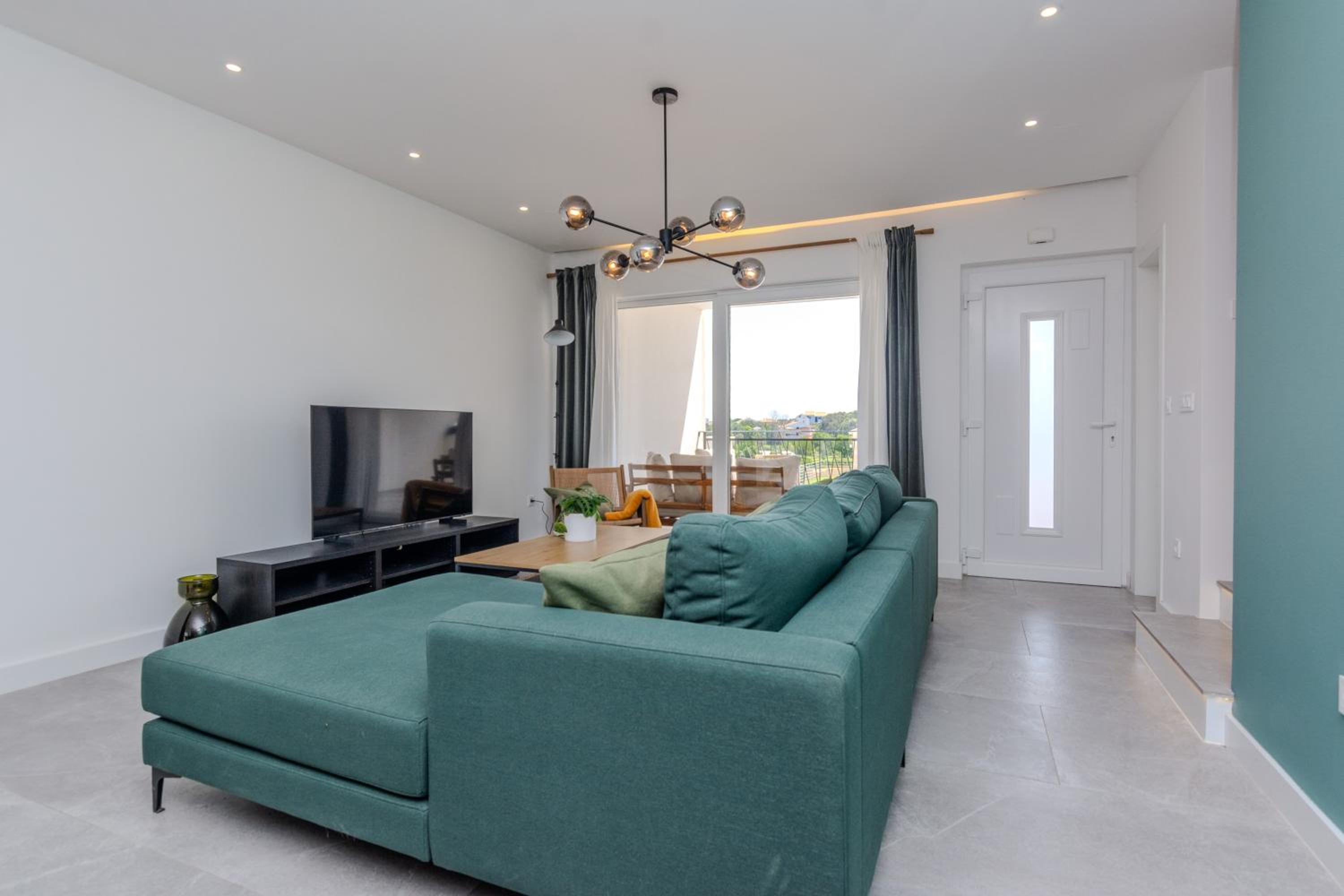 Three-Bedroom House photo 2