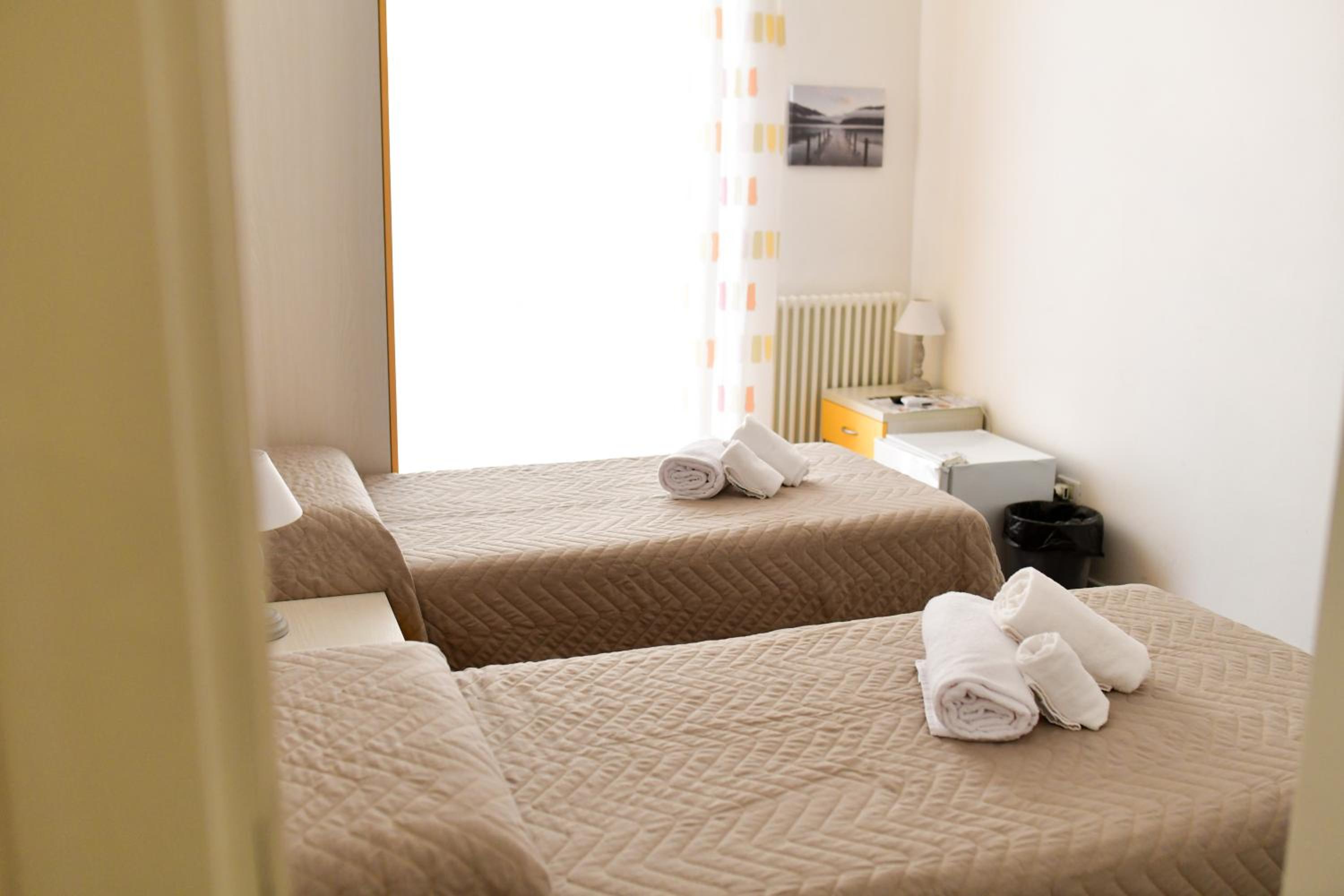 Double or Twin Room photo 2