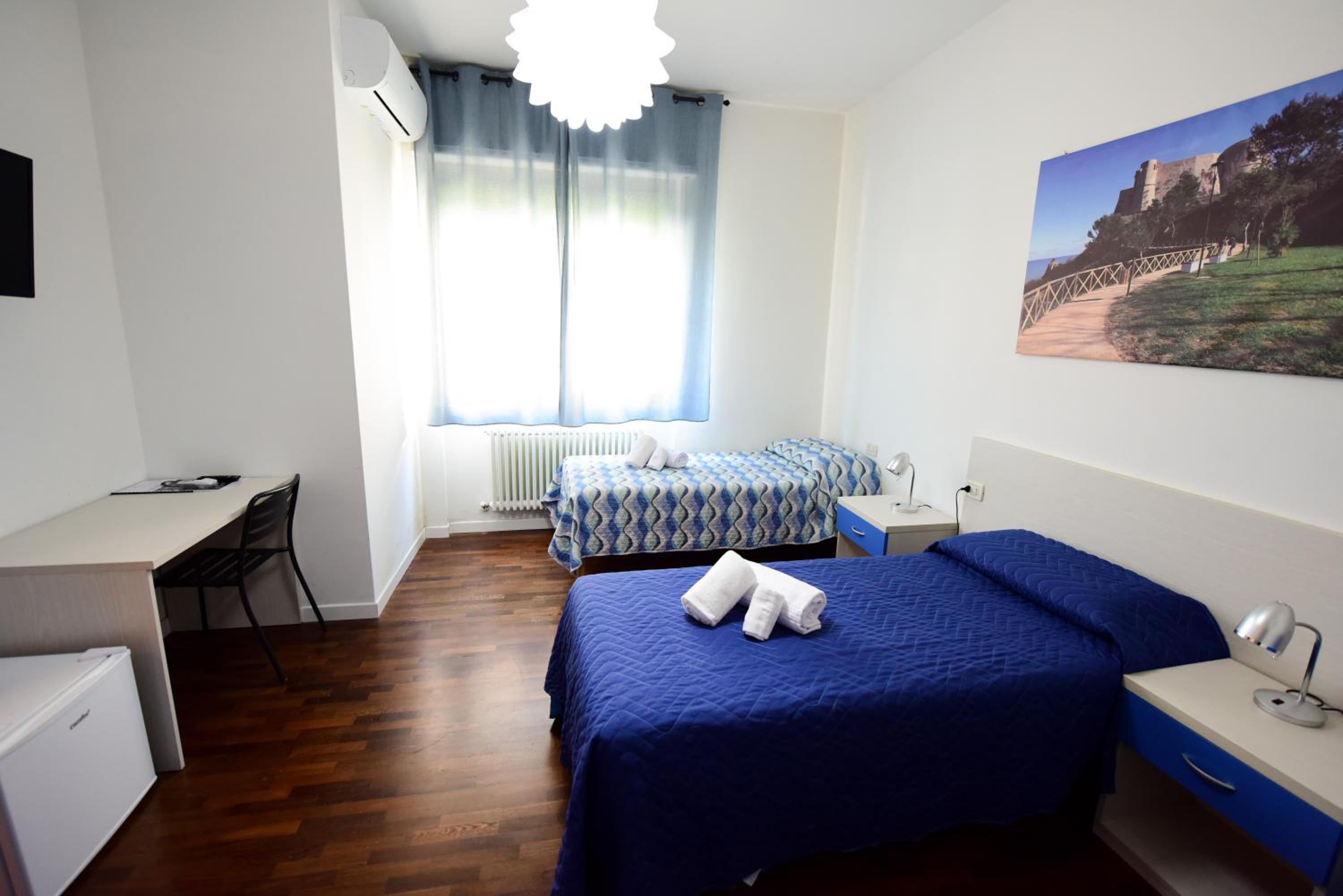 Triple Room with Bathroom photo 2