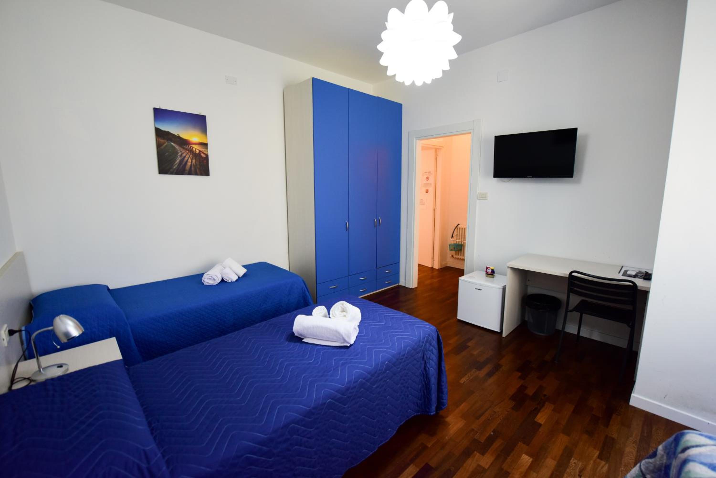 Triple Room with Bathroom photo 3