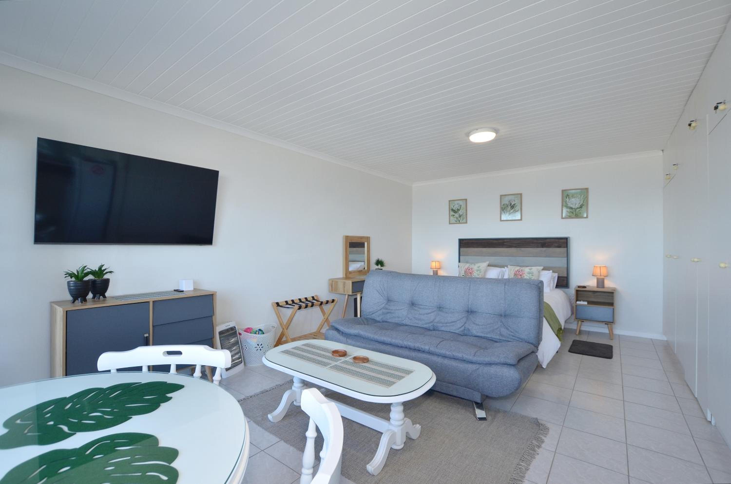 Apartment With View photo 2