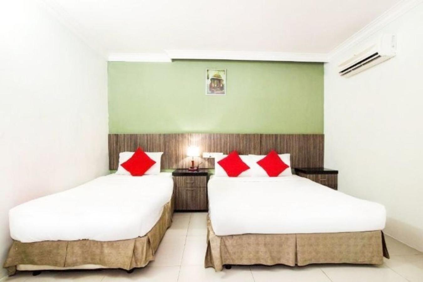 Standard Triple Room - Photo 1