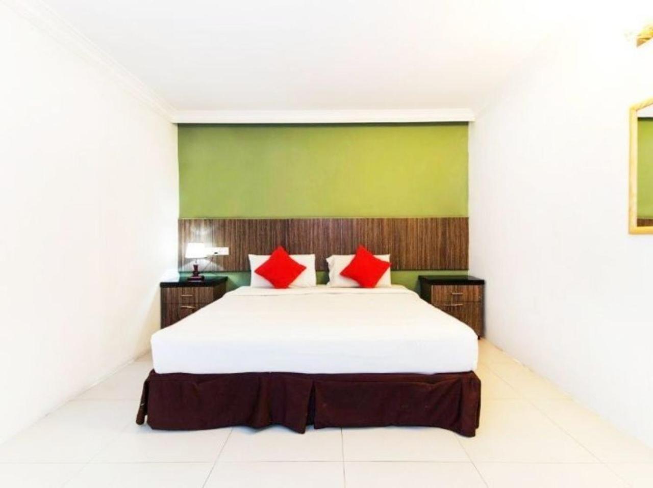 Standard King Room - Photo 1