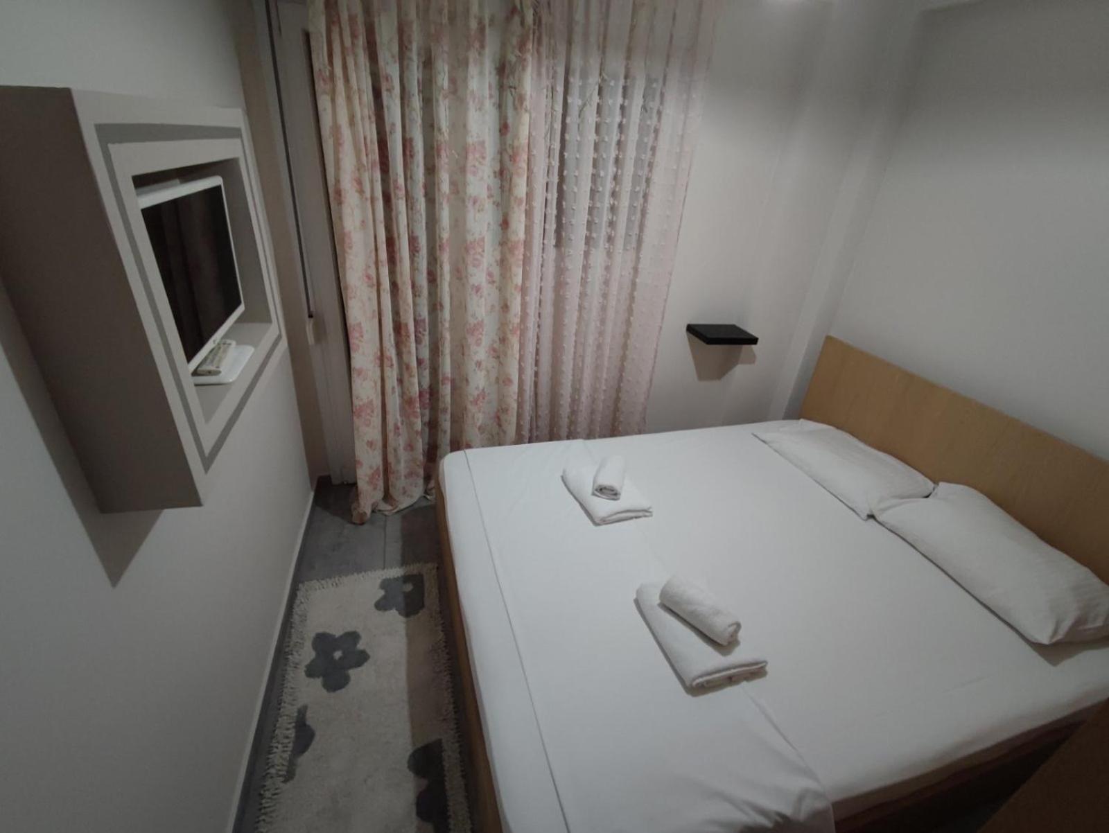 One-Bedroom Apartment with Balcony