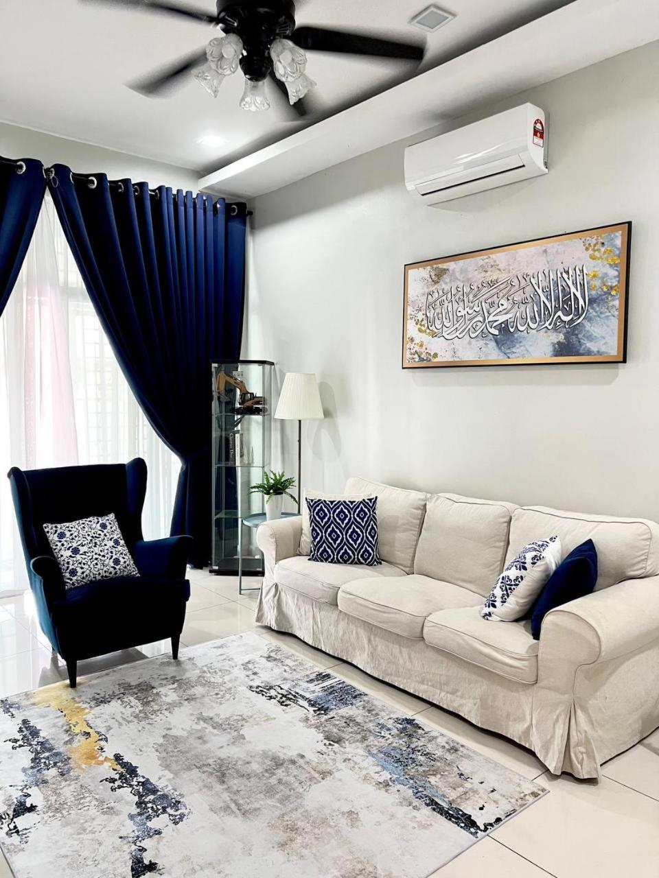 Three-Bedroom House photo 1