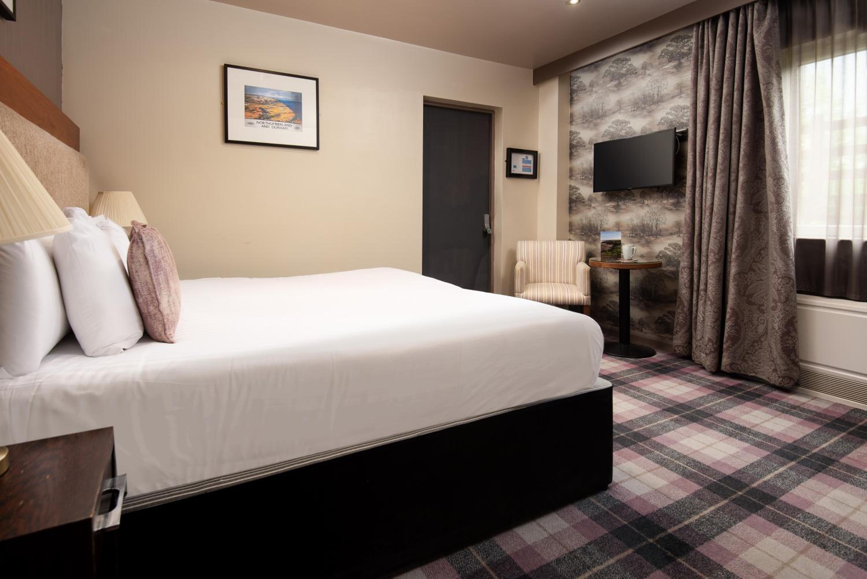 Accessible Double or Twin Room photo 2
