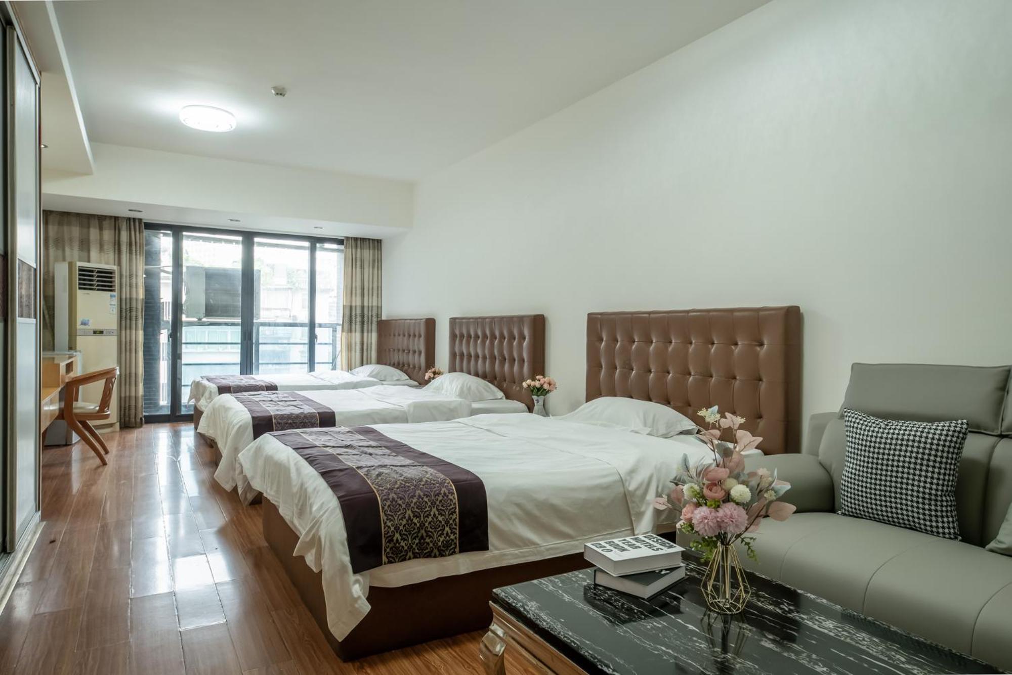One-Bedroom Suite photo 3