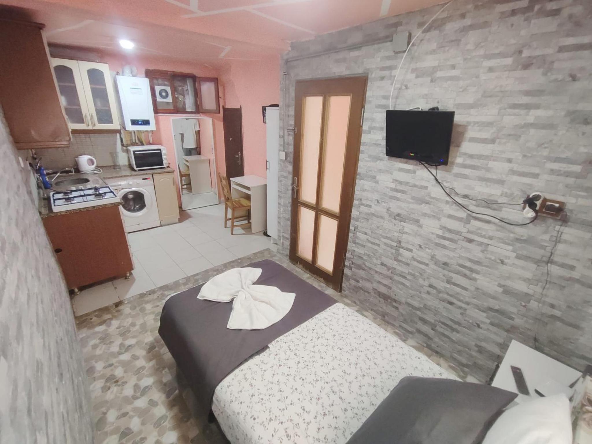 Small Single Room photo 1