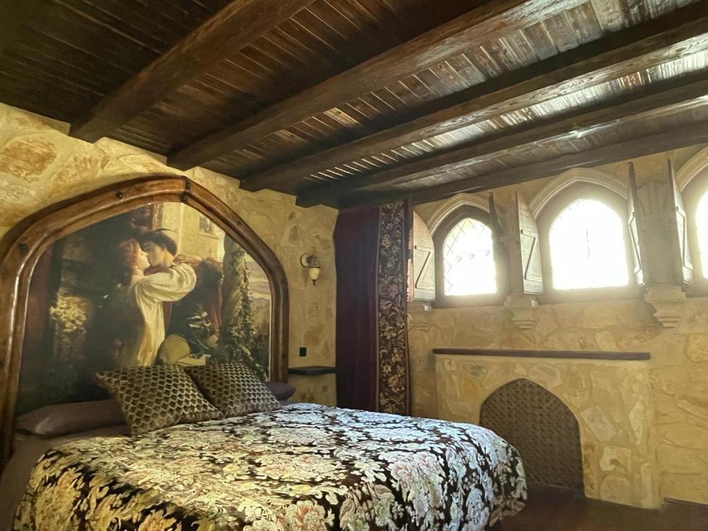 Deluxe Double Room with Mountain View - Photo 1