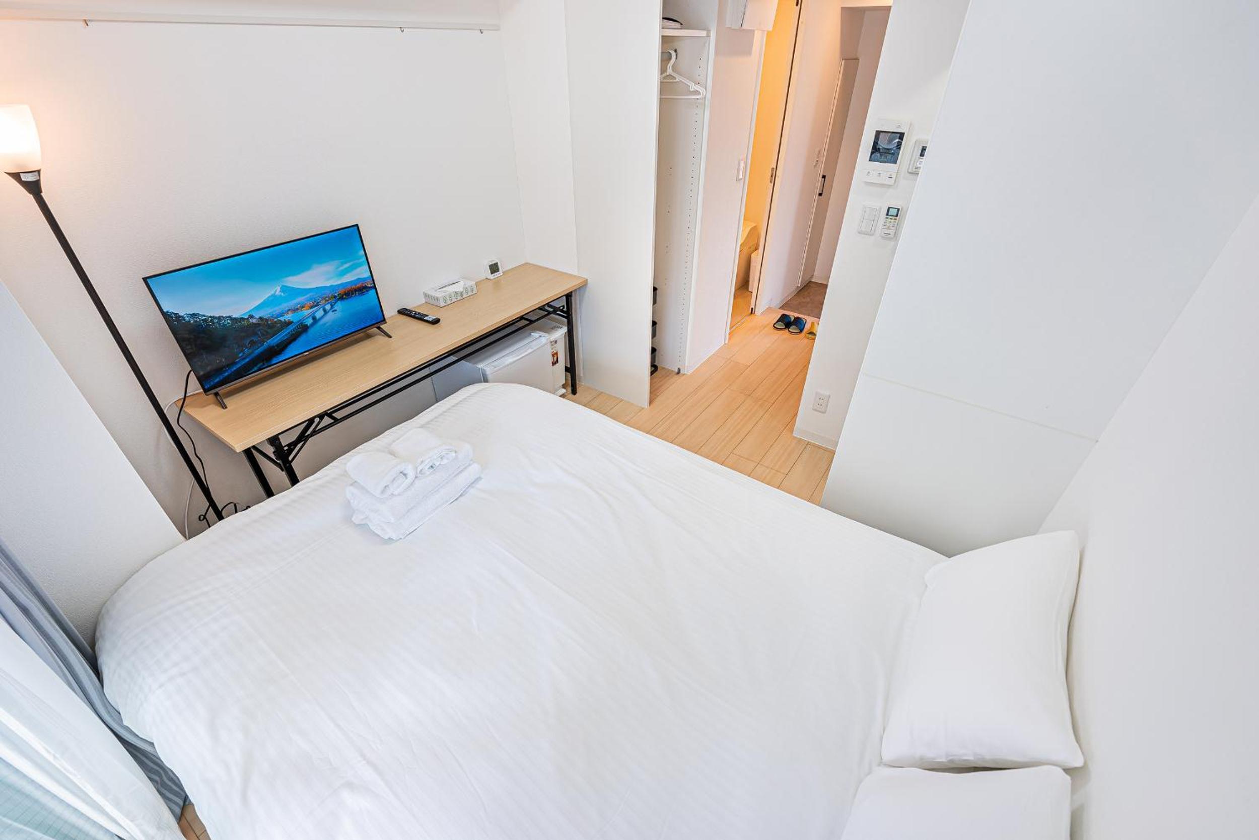 Studio With Balcony