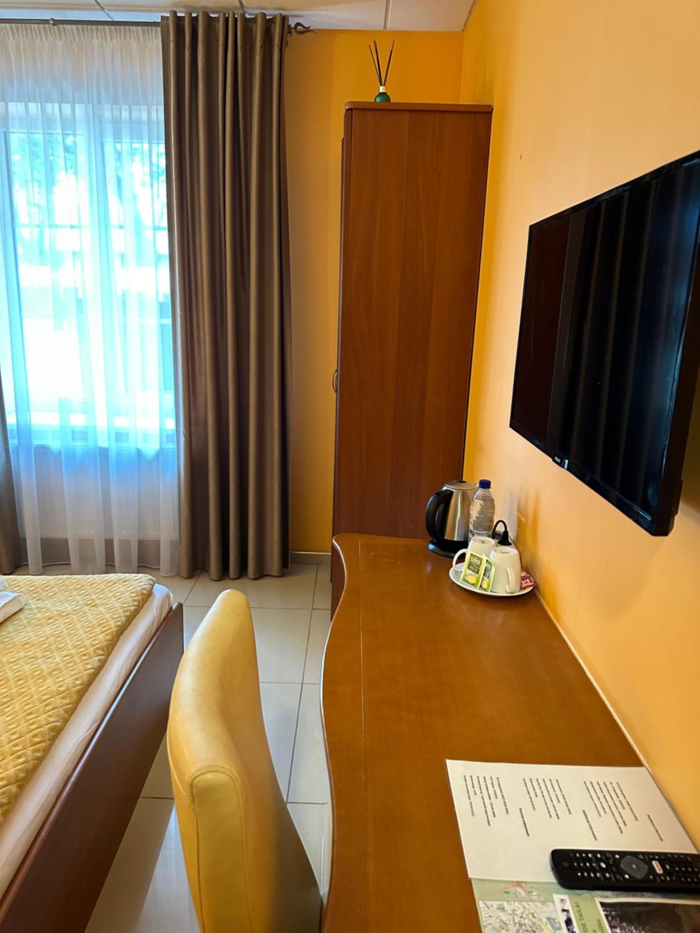 Double Room - Photo 5