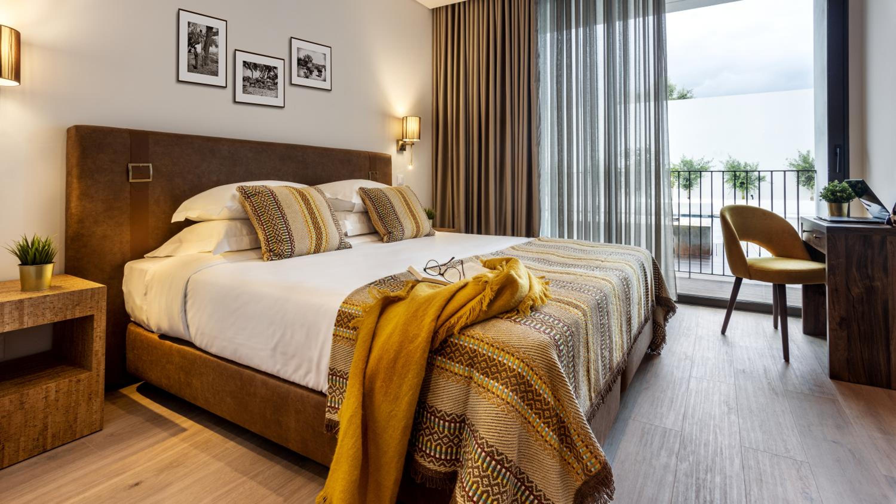 Double or Twin Room with Pool View