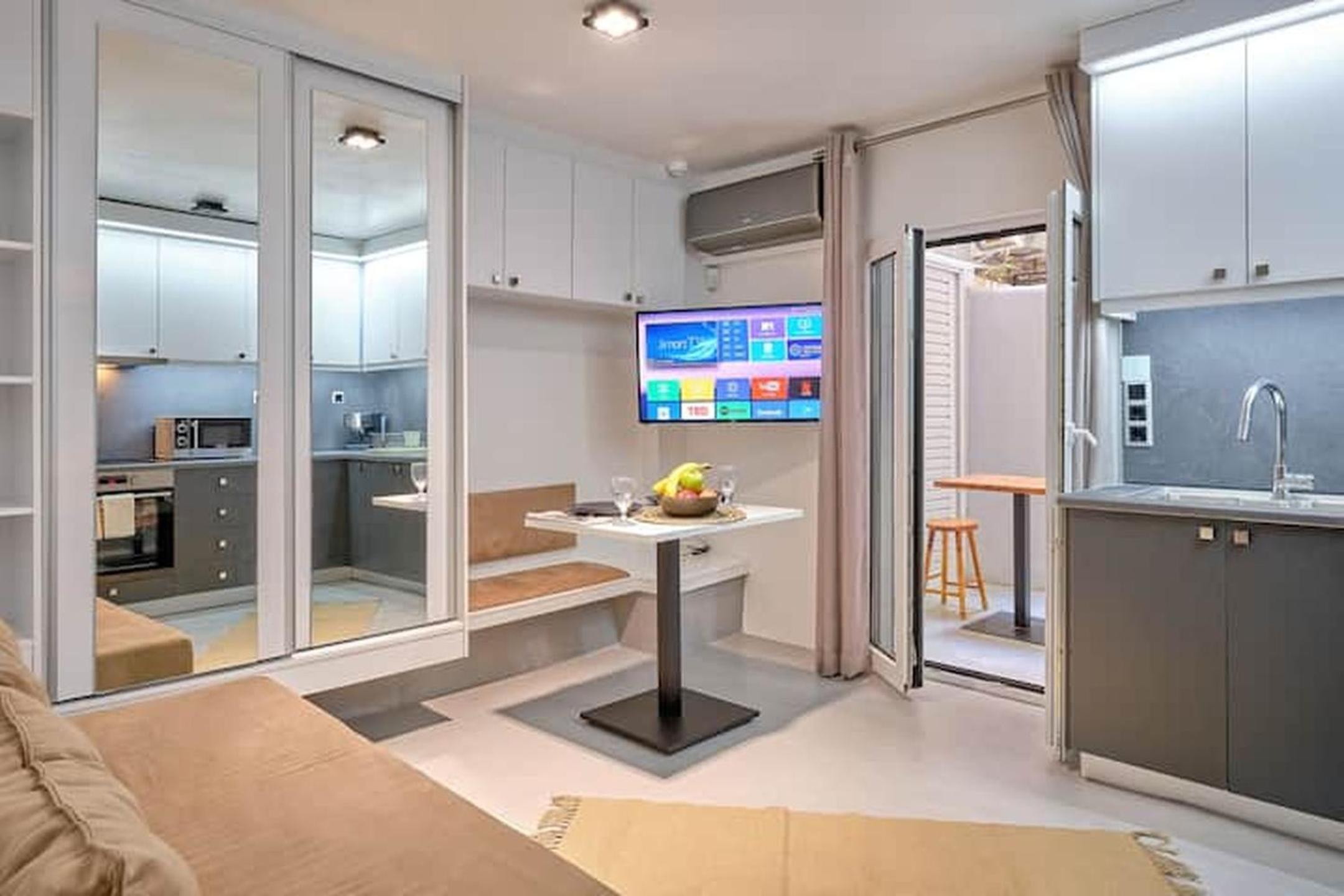 One-Bedroom Apartment