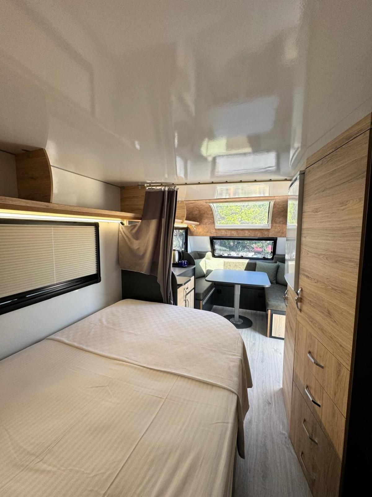 Caravan photo 1