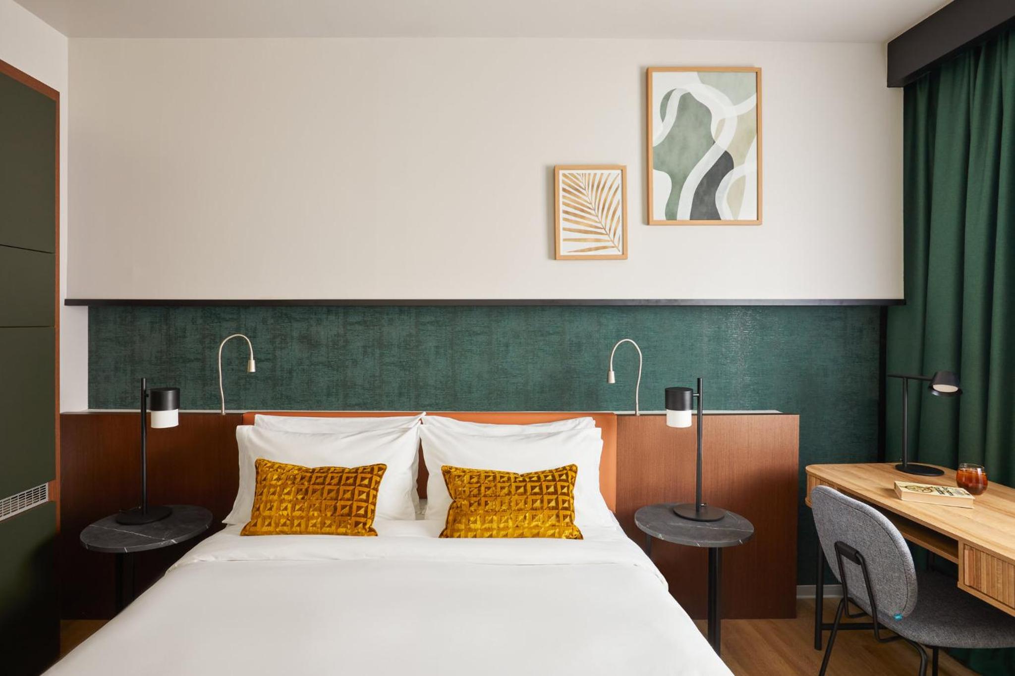 Standard Queen Room - Photo 2